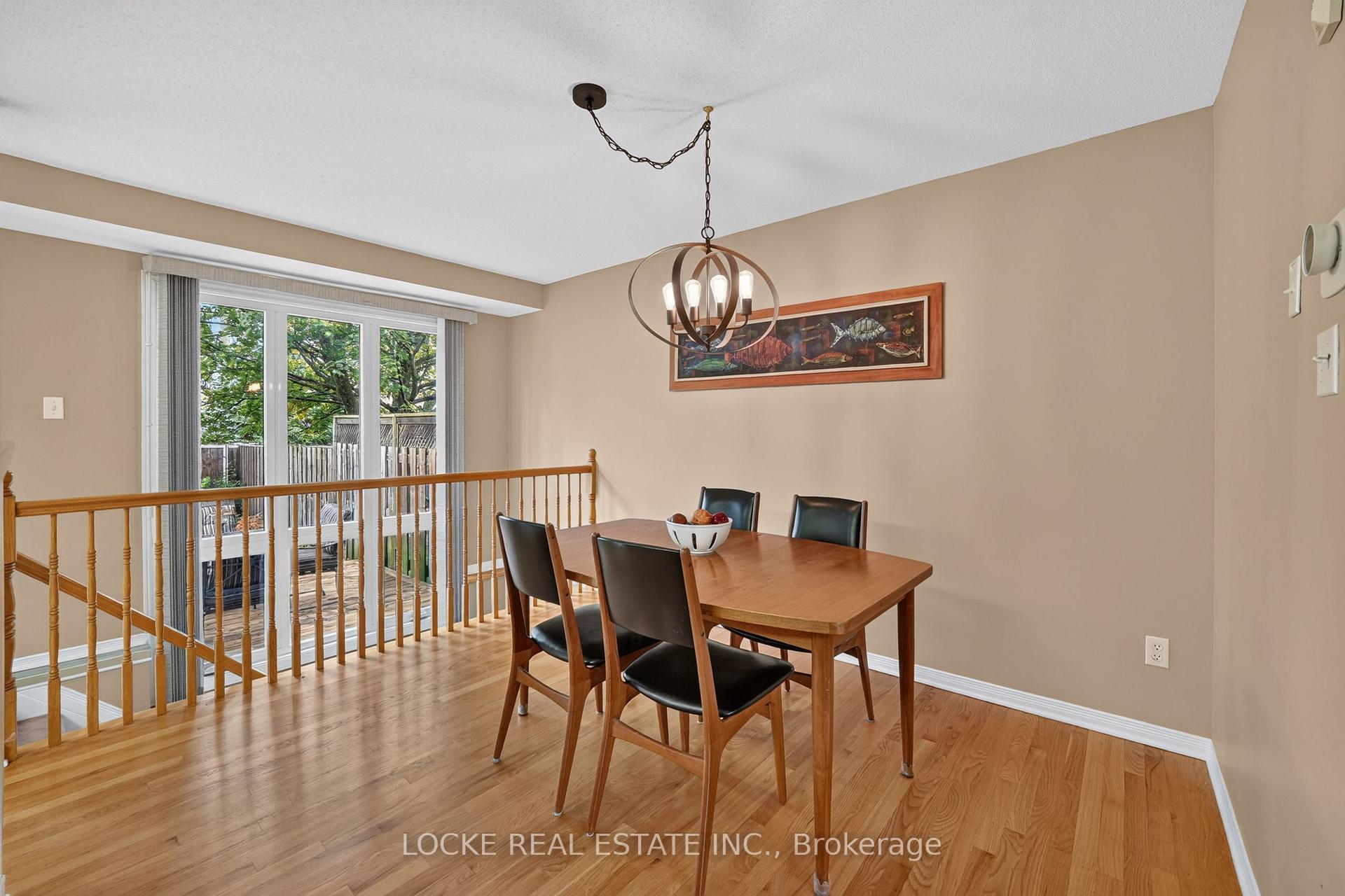 Photo 9 of 416 Lawler Crescent, Ottawa, Chatelaine Village — HOMEH