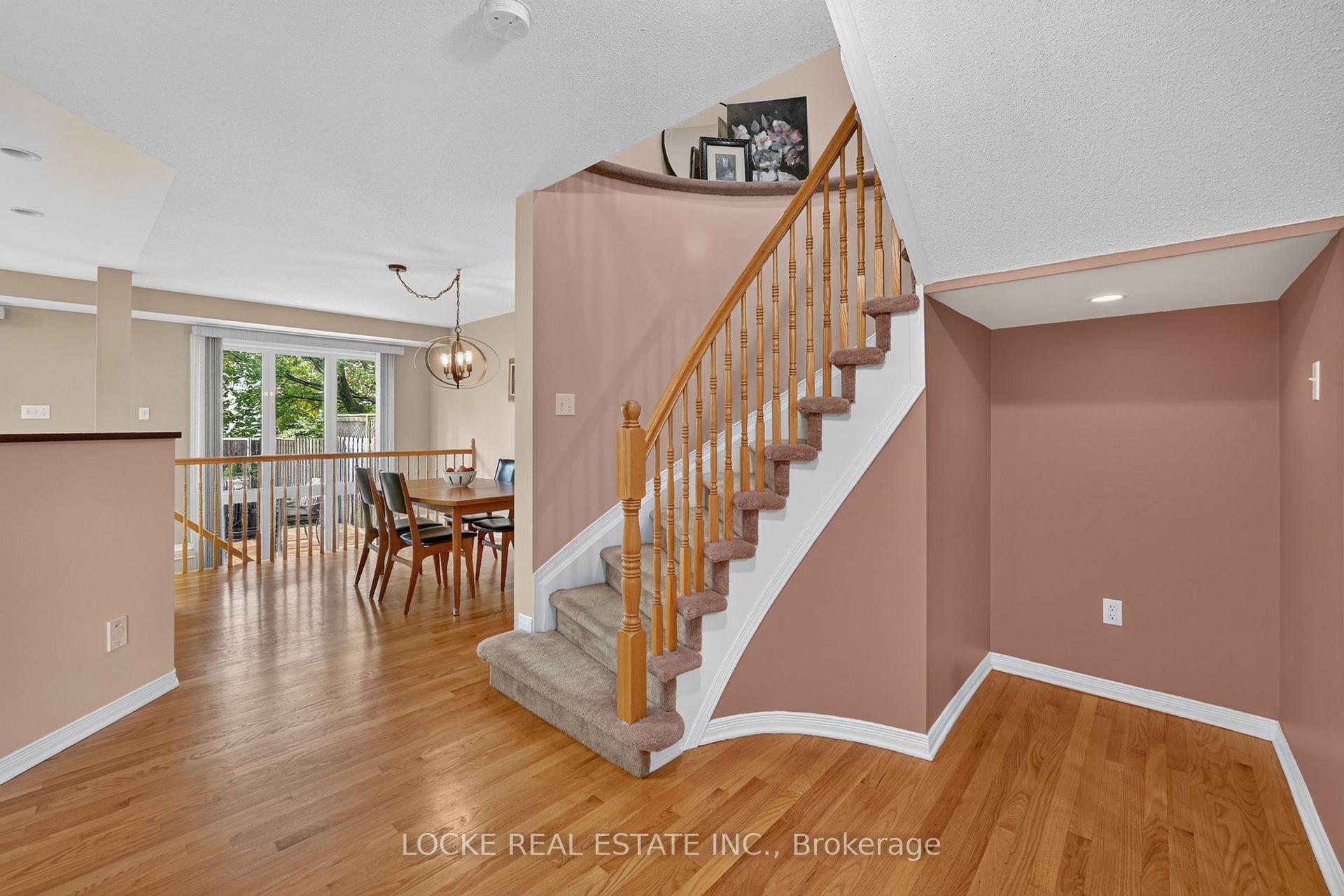Photo 20 of 416 Lawler Crescent, Ottawa, Chatelaine Village — HOMEH