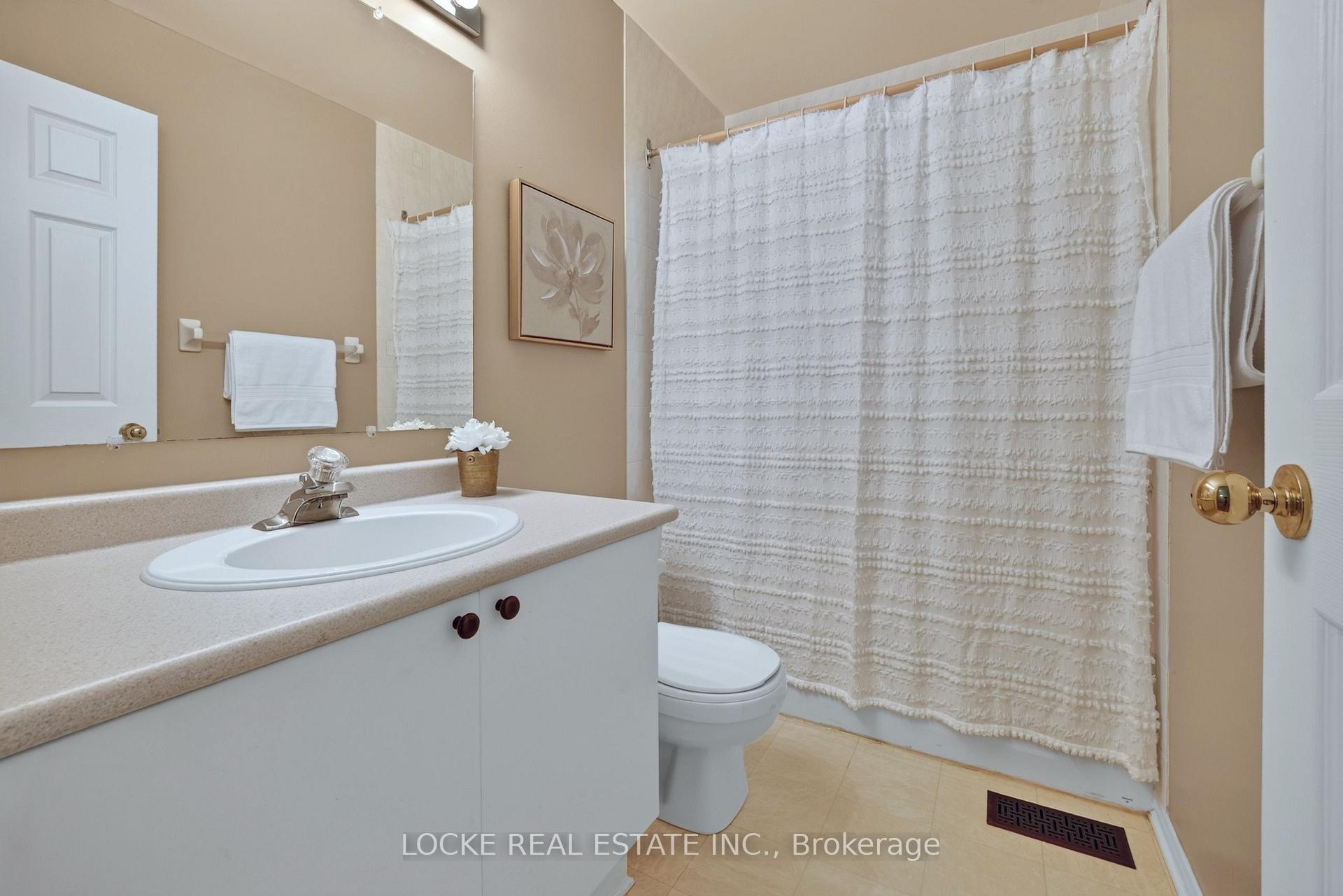 Photo 29 of 416 Lawler Crescent, Ottawa, Chatelaine Village — HOMEH