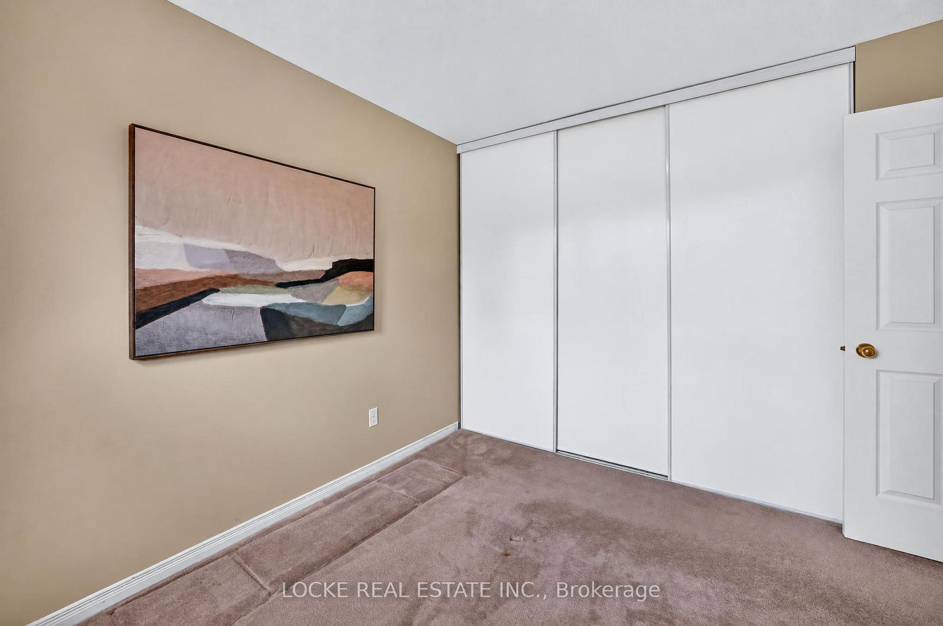 Photo 31 of 416 Lawler Crescent, Ottawa, Chatelaine Village — HOMEH