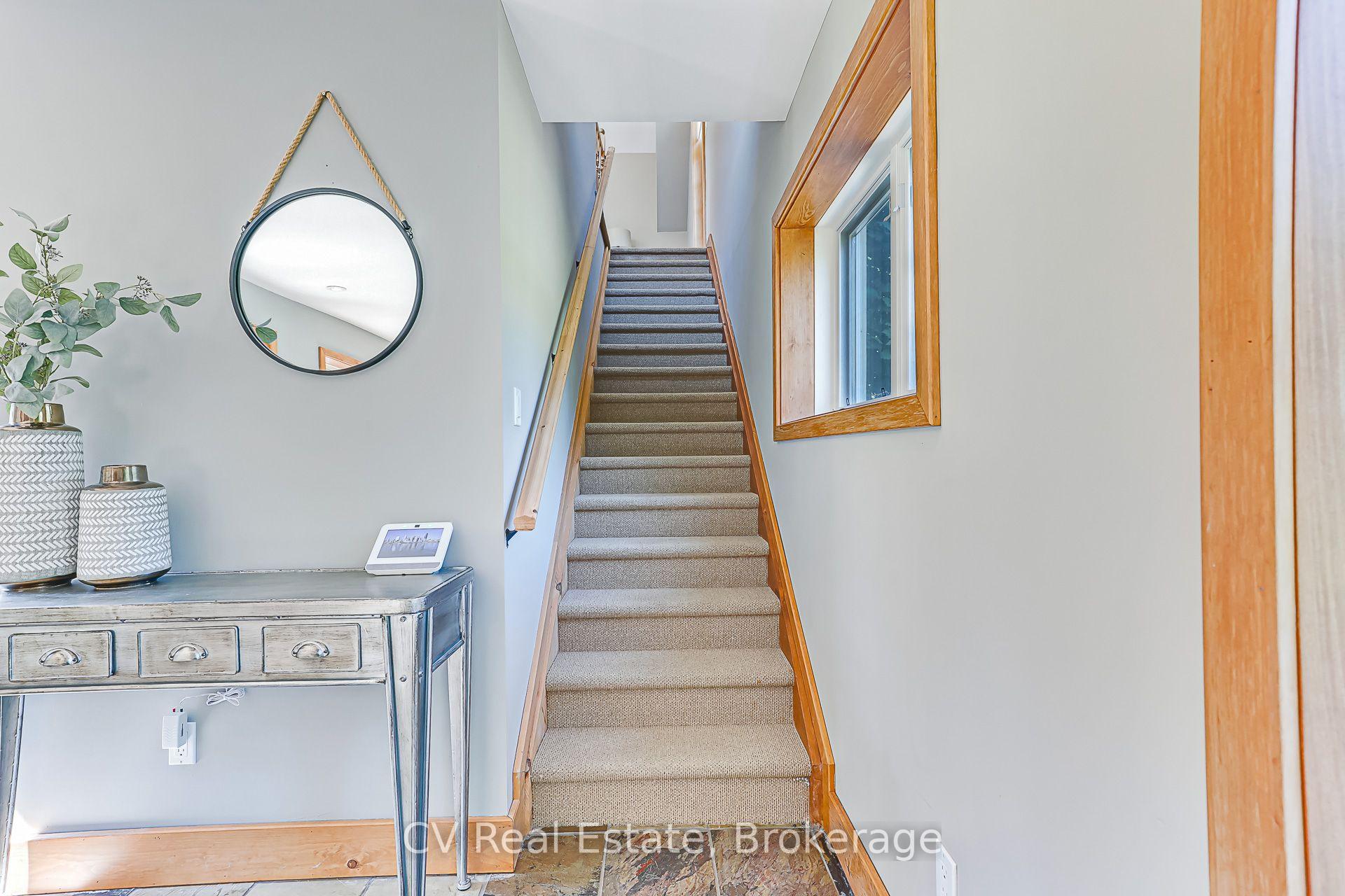Photo 12 of 156 Chamonix Crescent, Blue Mountains — HOMEH