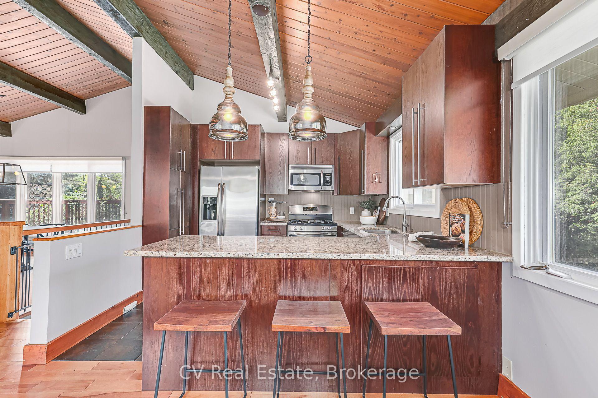 Photo 20 of 156 Chamonix Crescent, Blue Mountains — HOMEH
