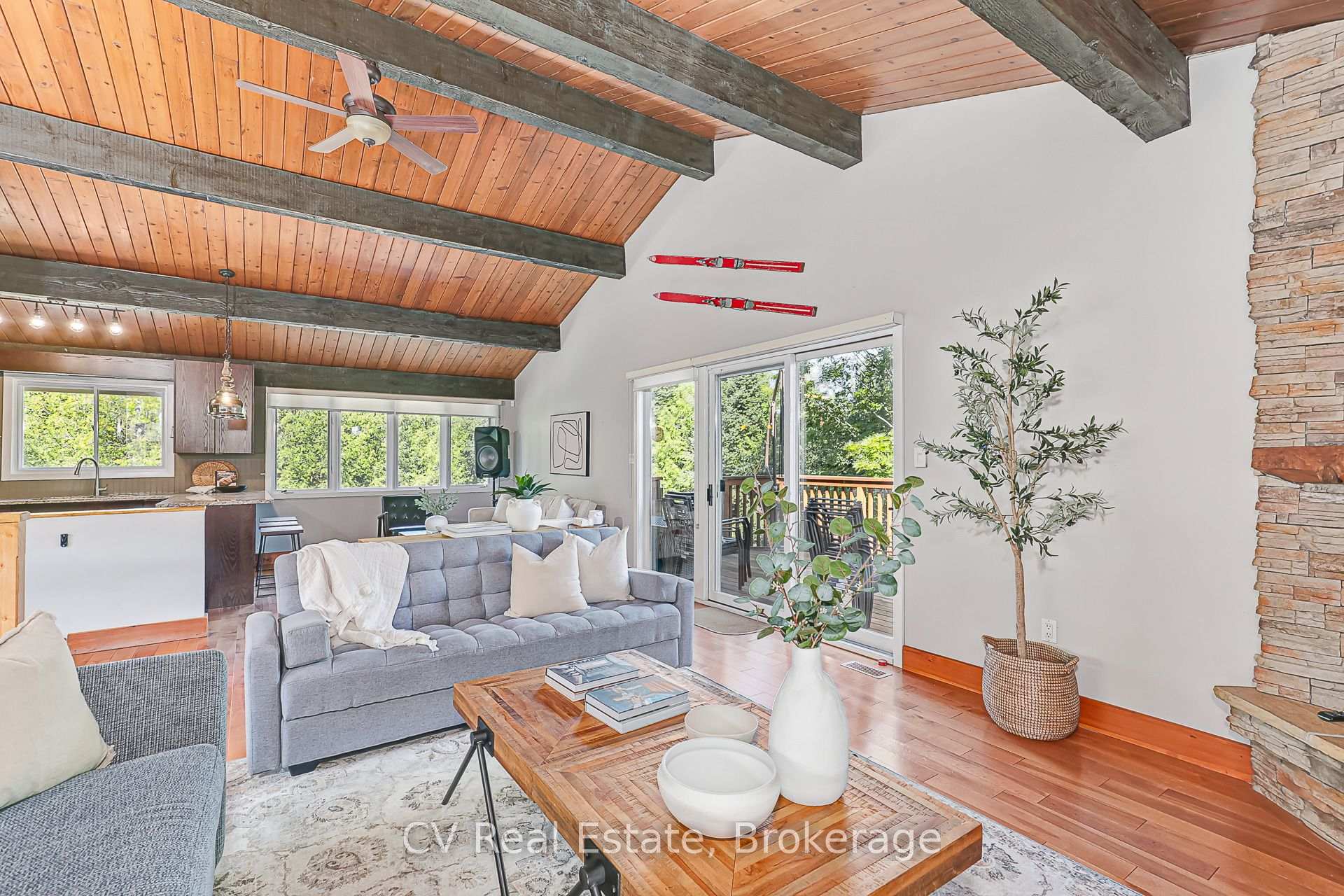 Photo 24 of 156 Chamonix Crescent, Blue Mountains — HOMEH