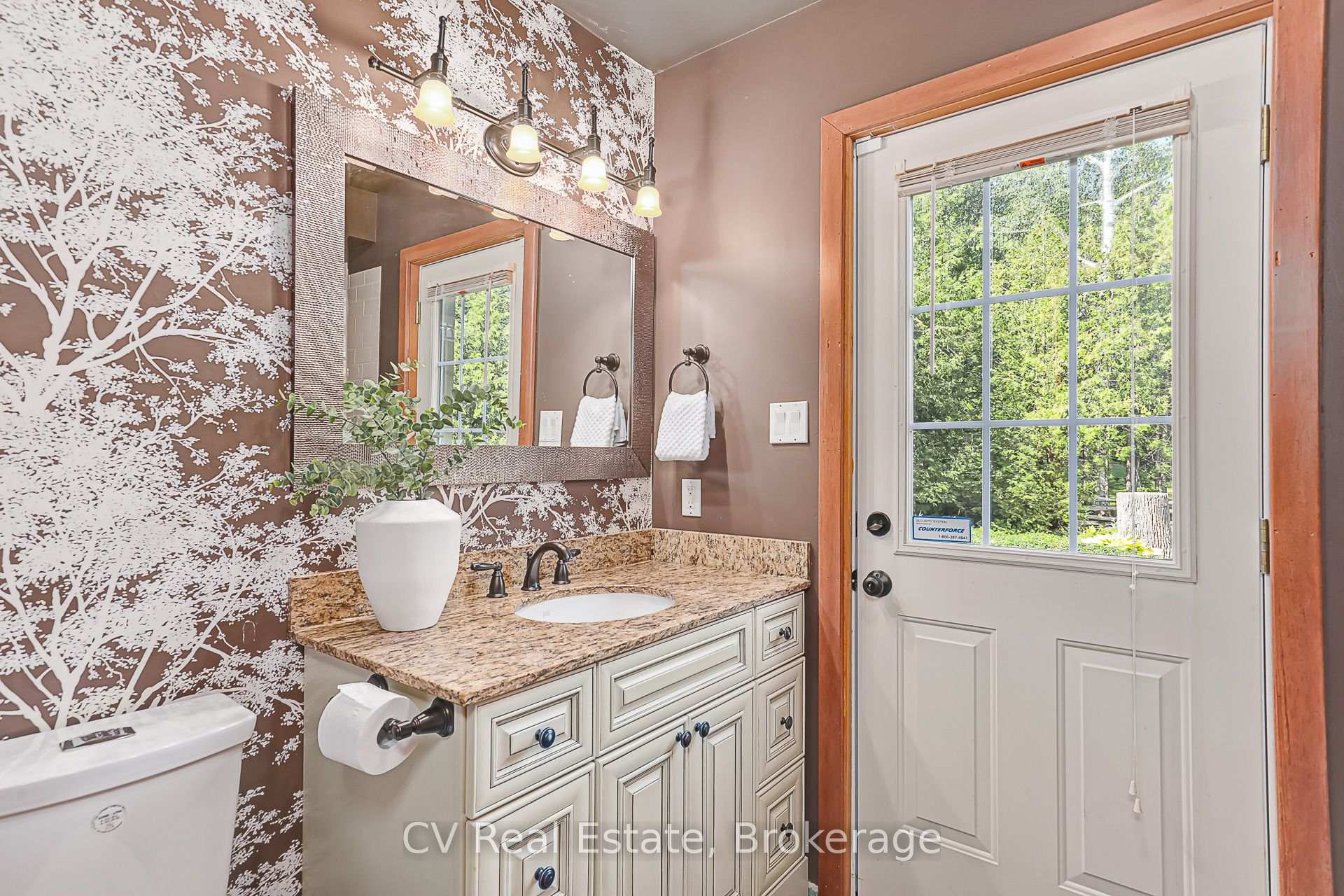 Photo 31 of 156 Chamonix Crescent, Blue Mountains — HOMEH
