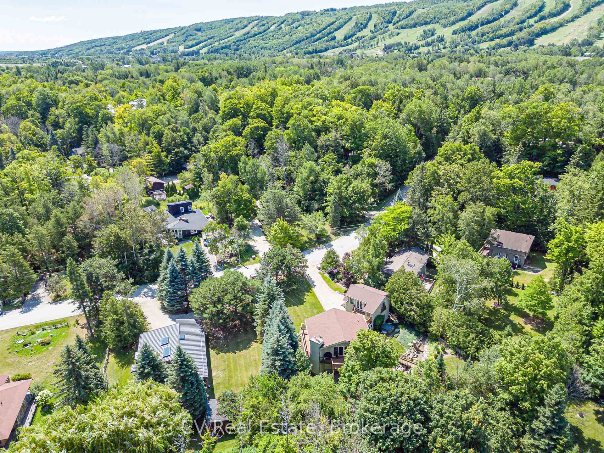 Photo 48 of 156 Chamonix Crescent, Blue Mountains — HOMEH