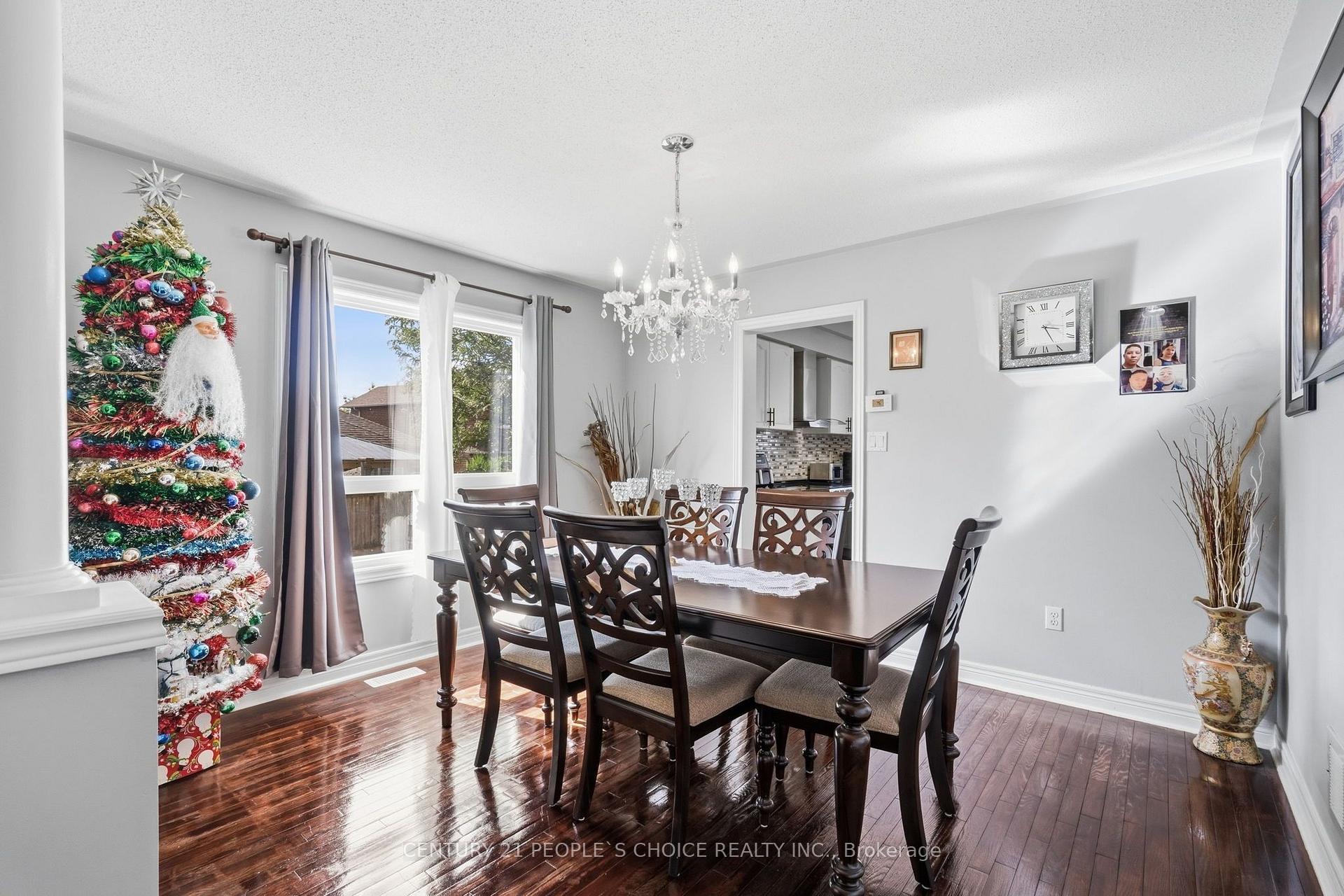 Photo 13 of 4 Imperial Crown Lane, Barrie, Innis-Shore — HOMEH