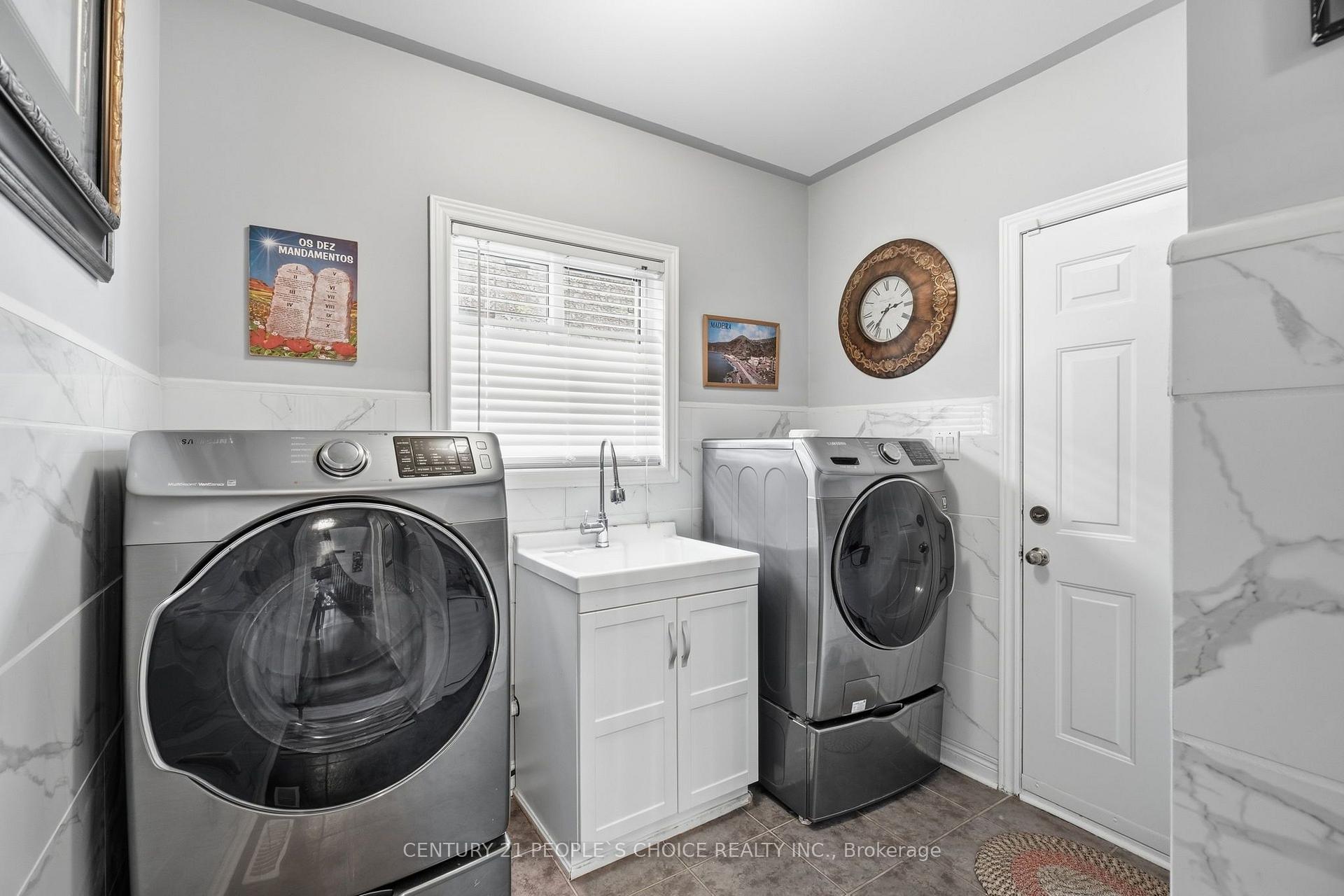 Photo 22 of 4 Imperial Crown Lane, Barrie, Innis-Shore — HOMEH