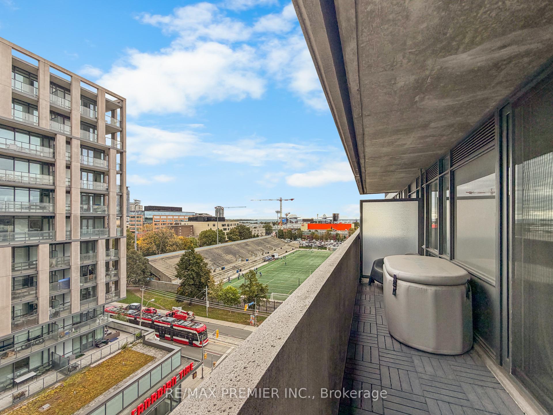 Photo 9 of Unit 811, 20 Joe Shuster Way, Toronto, South Parkdale — HOMEH