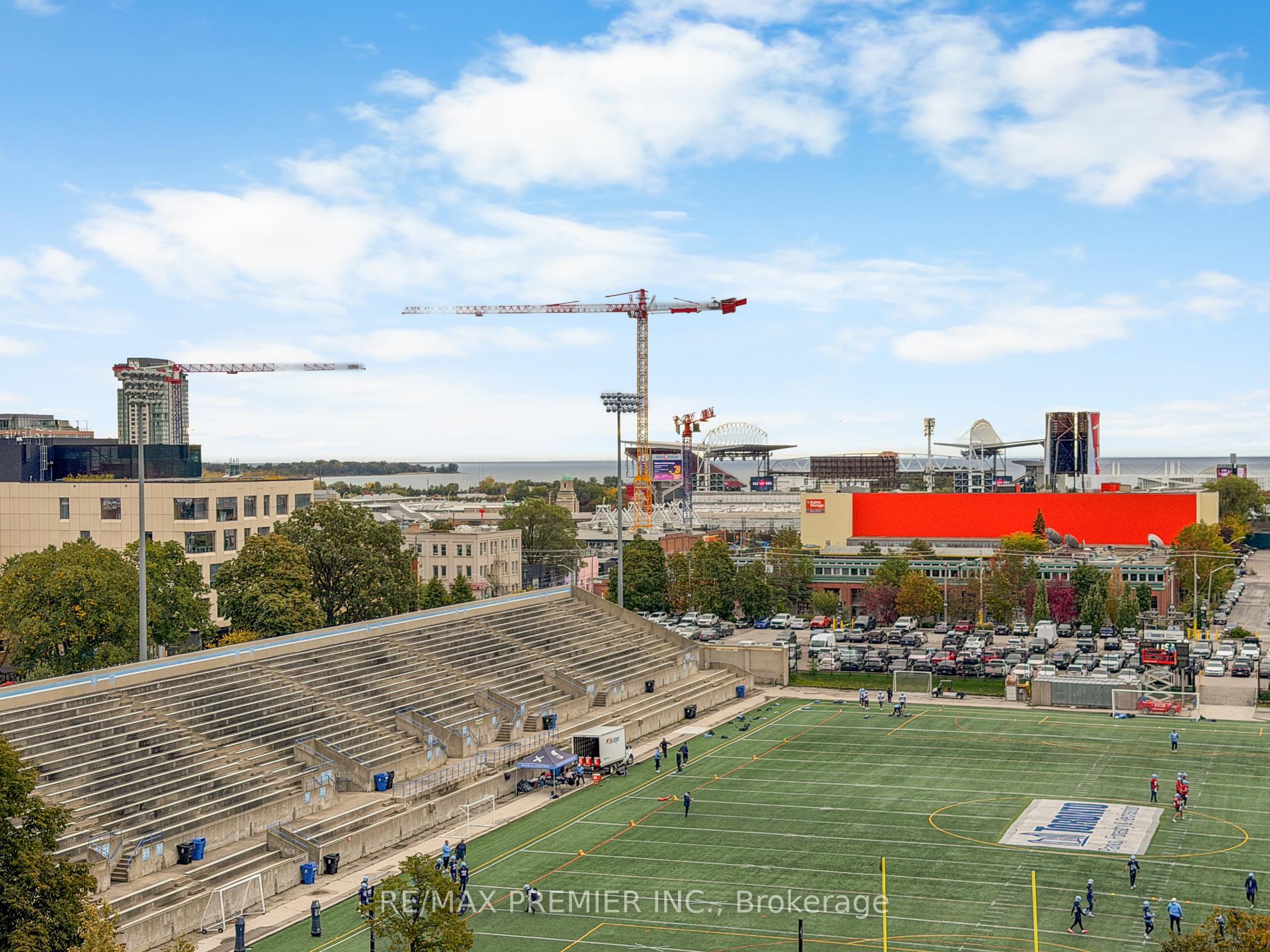 Photo 10 of Unit 811, 20 Joe Shuster Way, Toronto, South Parkdale — HOMEH
