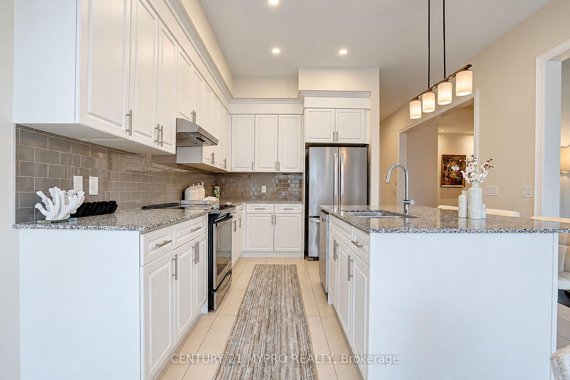 Photo 15 of 36 Hayeraft Street, Whitby, Rural Whitby — HOMEH