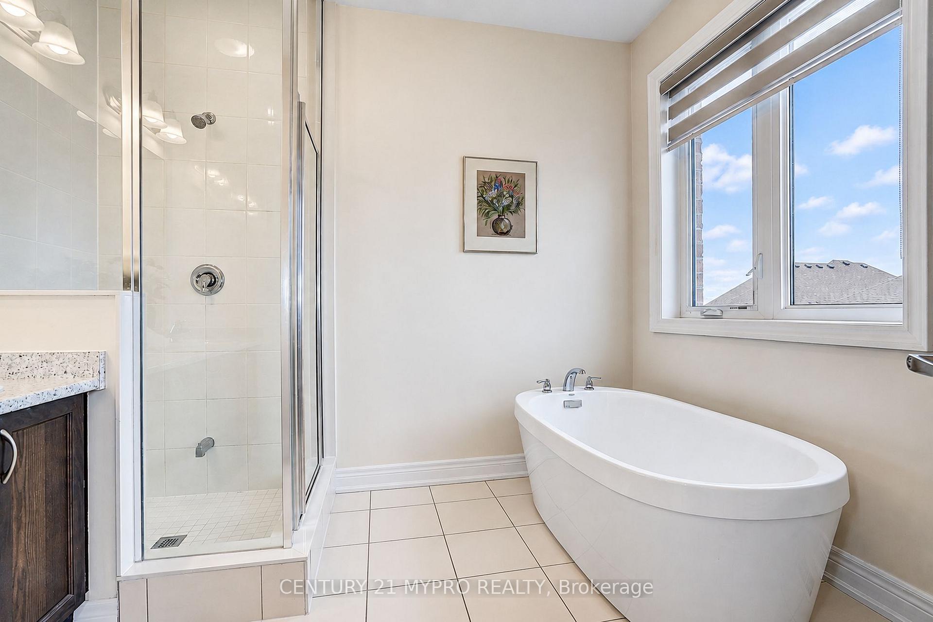 Photo 30 of 36 Hayeraft Street, Whitby, Rural Whitby — HOMEH