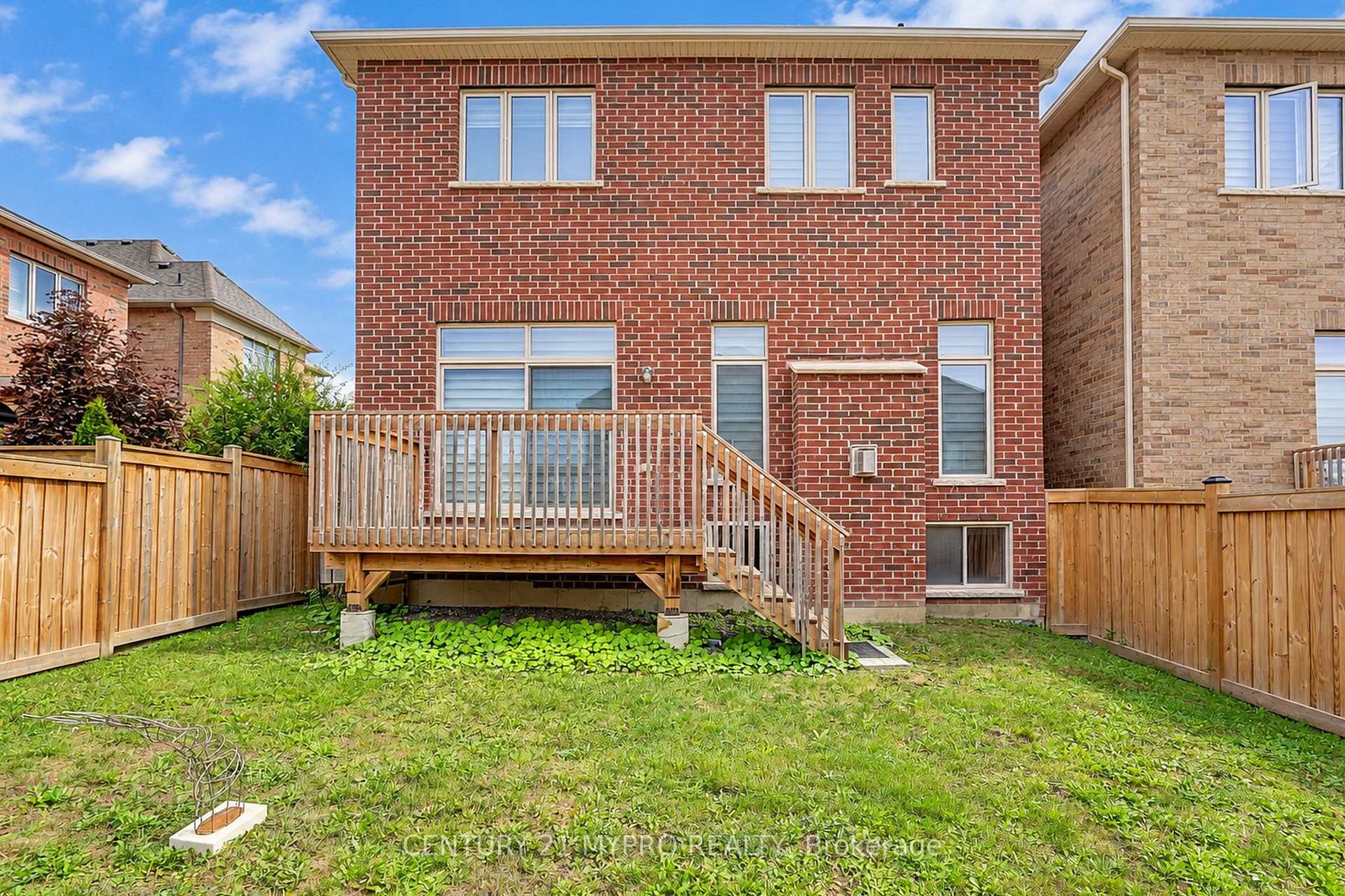 Photo 41 of 36 Hayeraft Street, Whitby, Rural Whitby — HOMEH