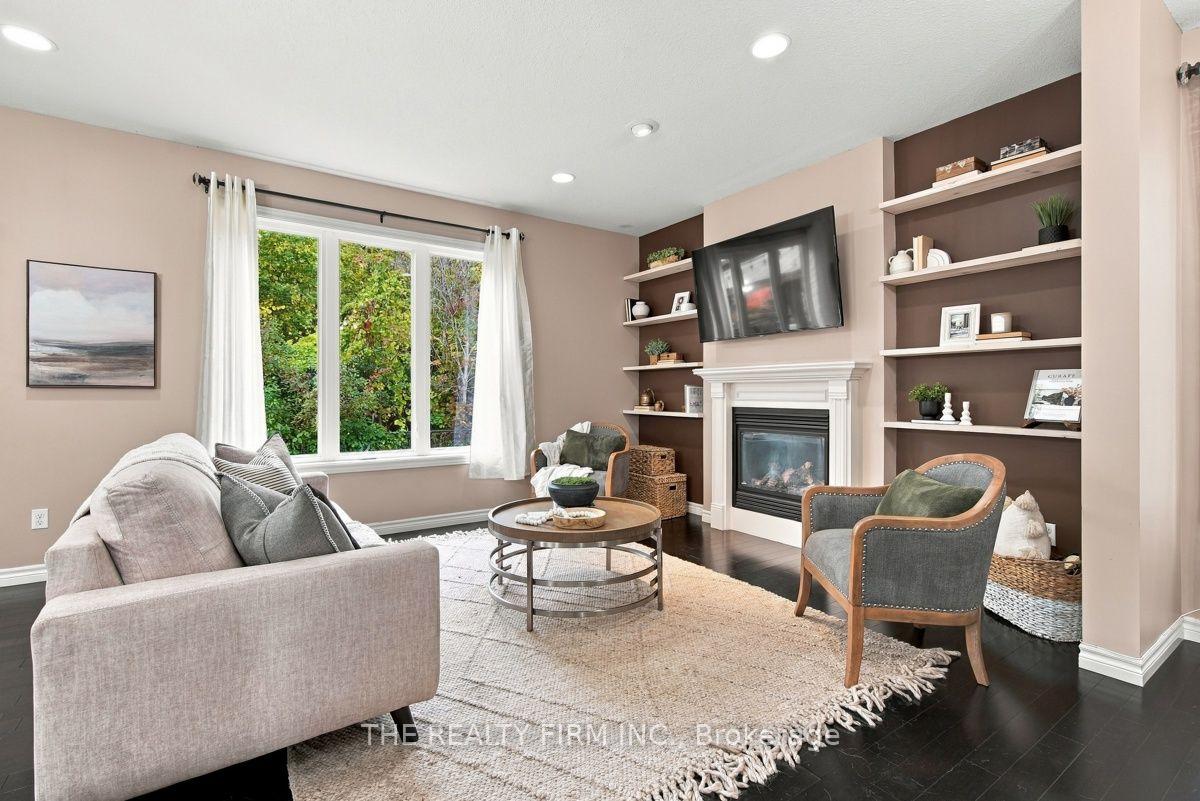 Photo 11 of 2027 Springridge Drive, London, North C — HOMEH