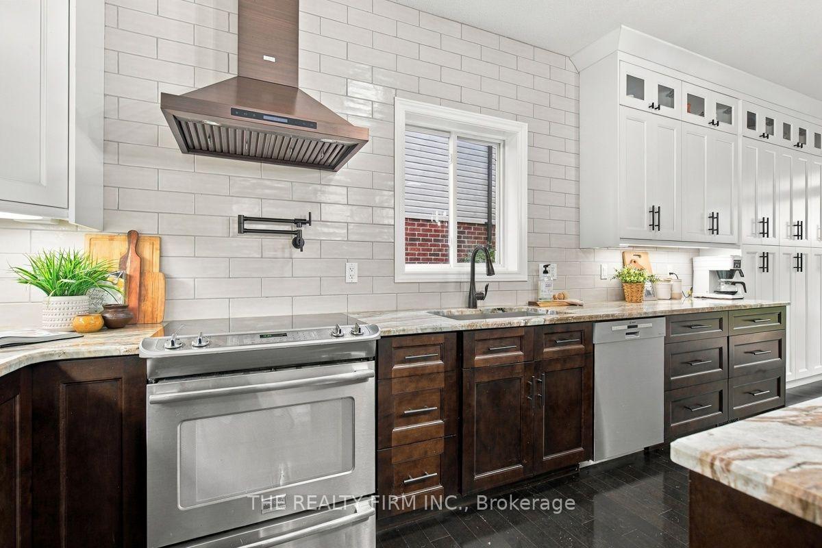 Photo 16 of 2027 Springridge Drive, London, North C — HOMEH
