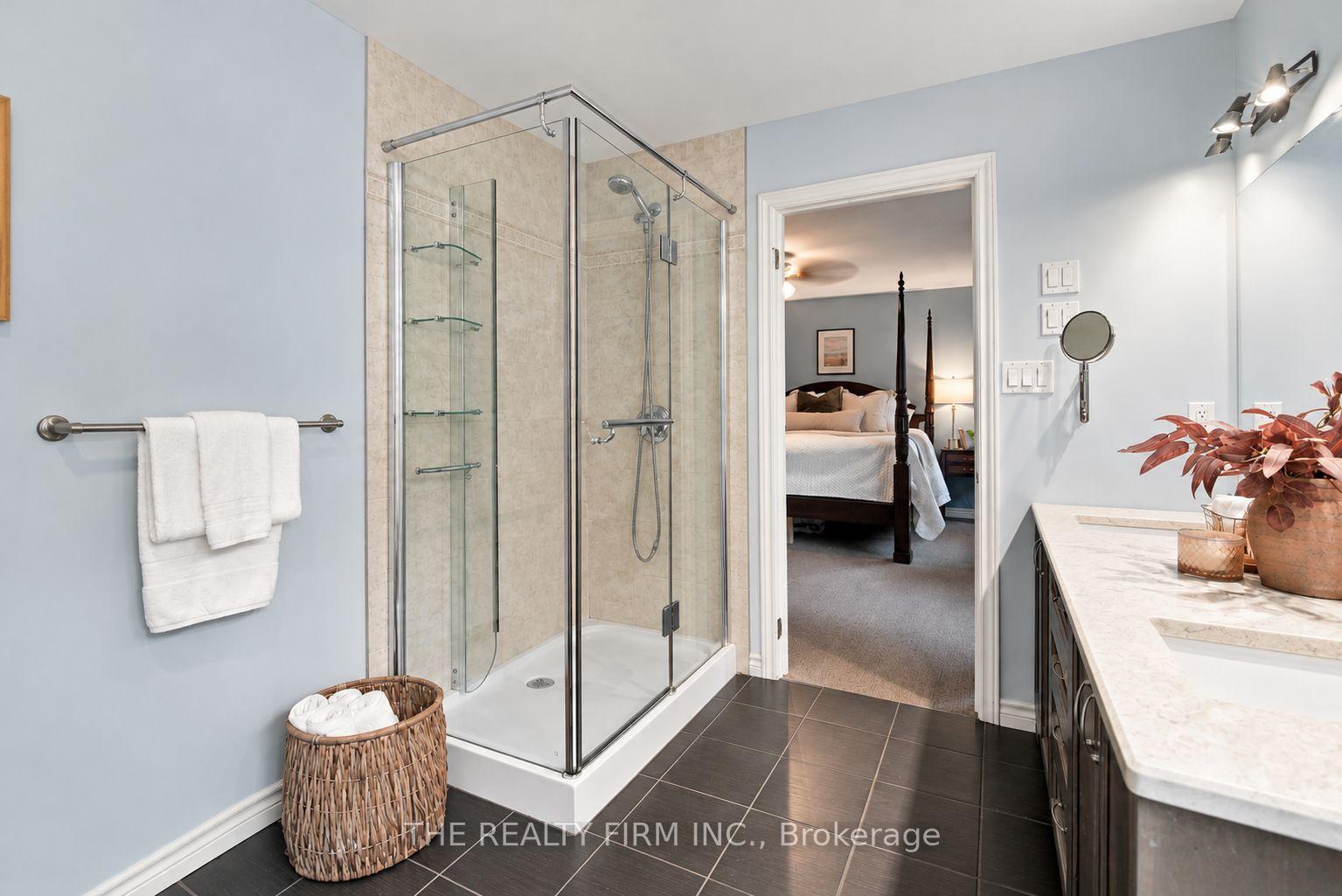 Photo 25 of 2027 Springridge Drive, London, North C — HOMEH