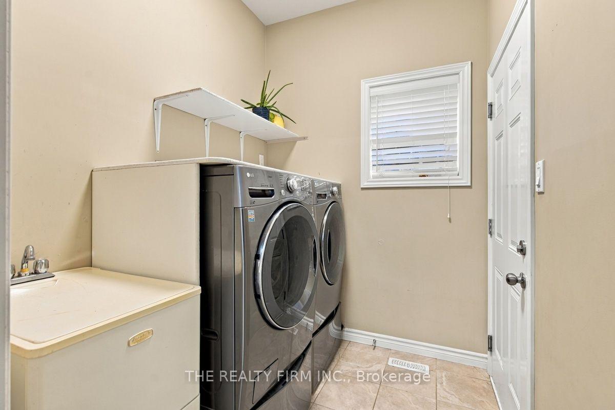 Photo 38 of 2027 Springridge Drive, London, North C — HOMEH
