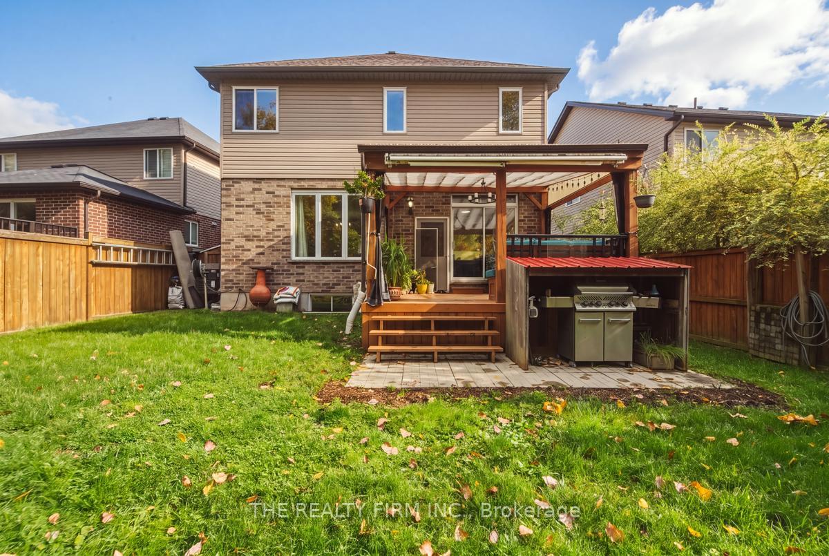 Photo 45 of 2027 Springridge Drive, London, North C — HOMEH