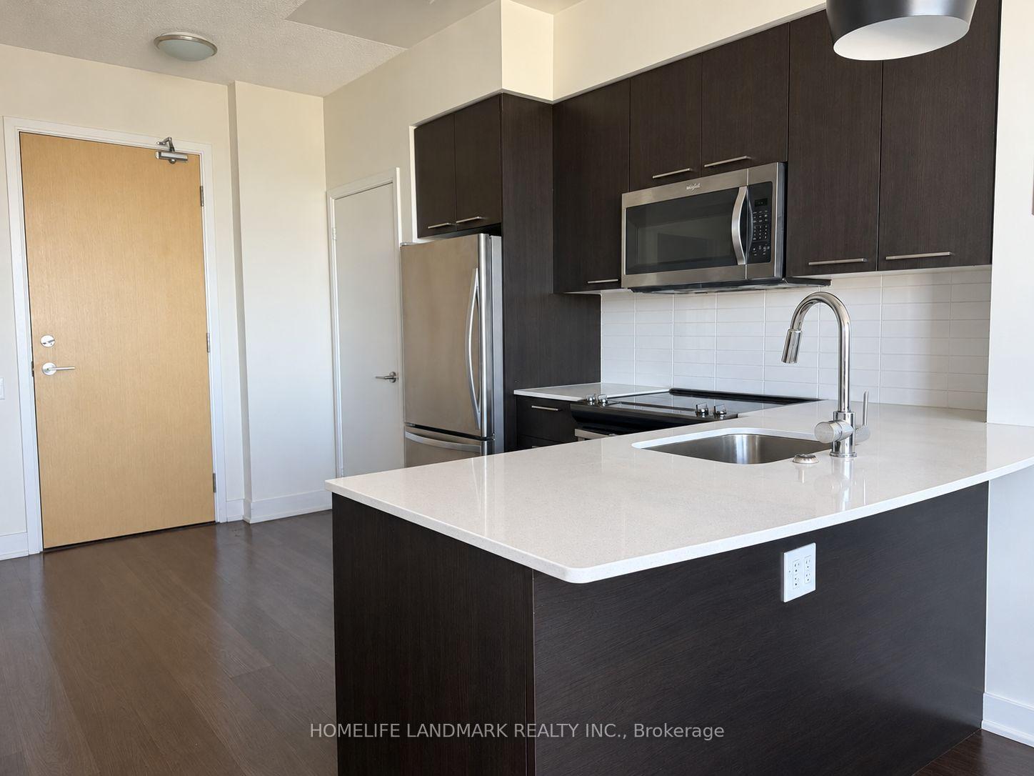Photo 2 of Unit 3404, 30 Roehampton Avenue, Toronto, Mount Pleasant West — HOMEH