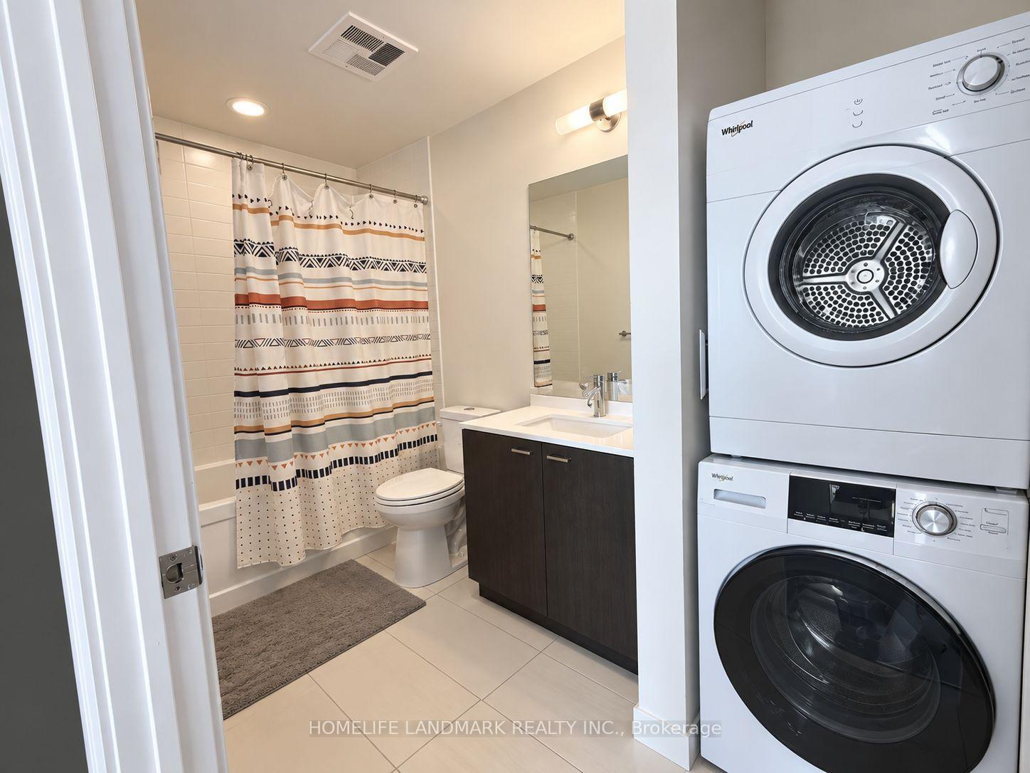 Photo 6 of Unit 3404, 30 Roehampton Avenue, Toronto, Mount Pleasant West — HOMEH