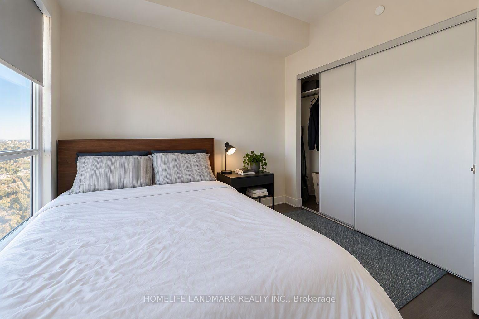 Photo 9 of Unit 3404, 30 Roehampton Avenue, Toronto, Mount Pleasant West — HOMEH