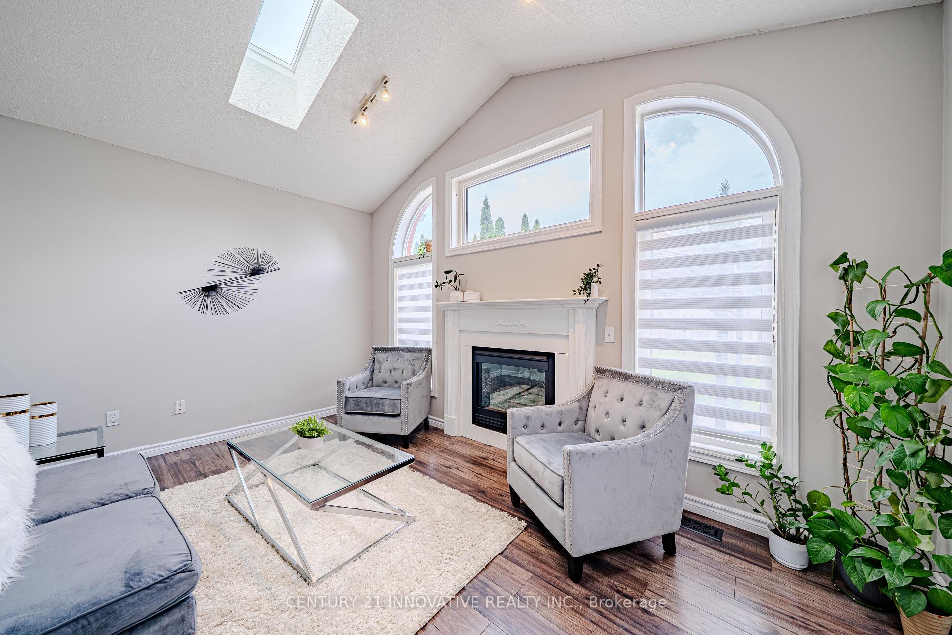 Photo 12 of 30 Castle Green Drive, Whitby, Rolling Acres — HOMEH