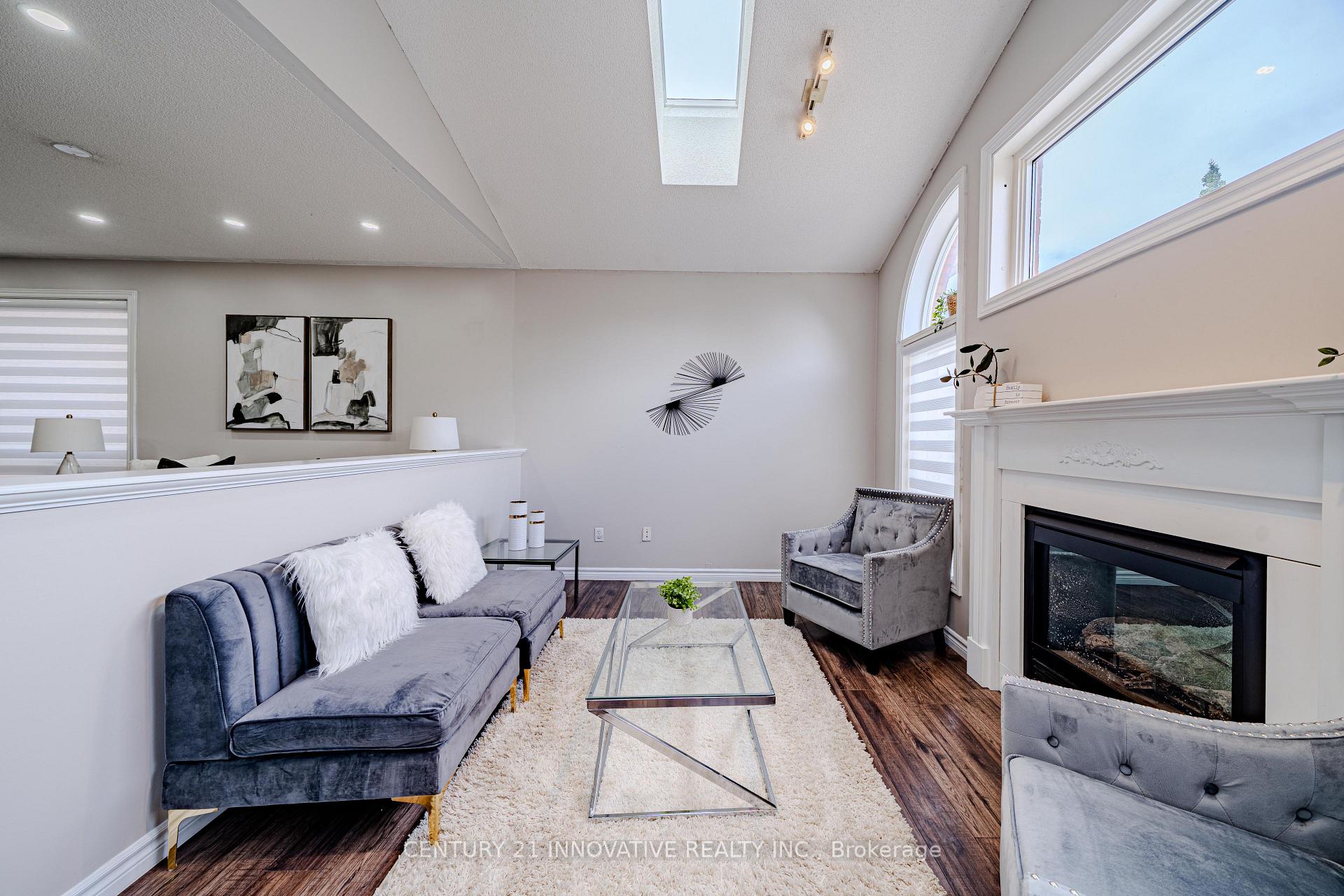 Photo 13 of 30 Castle Green Drive, Whitby, Rolling Acres — HOMEH