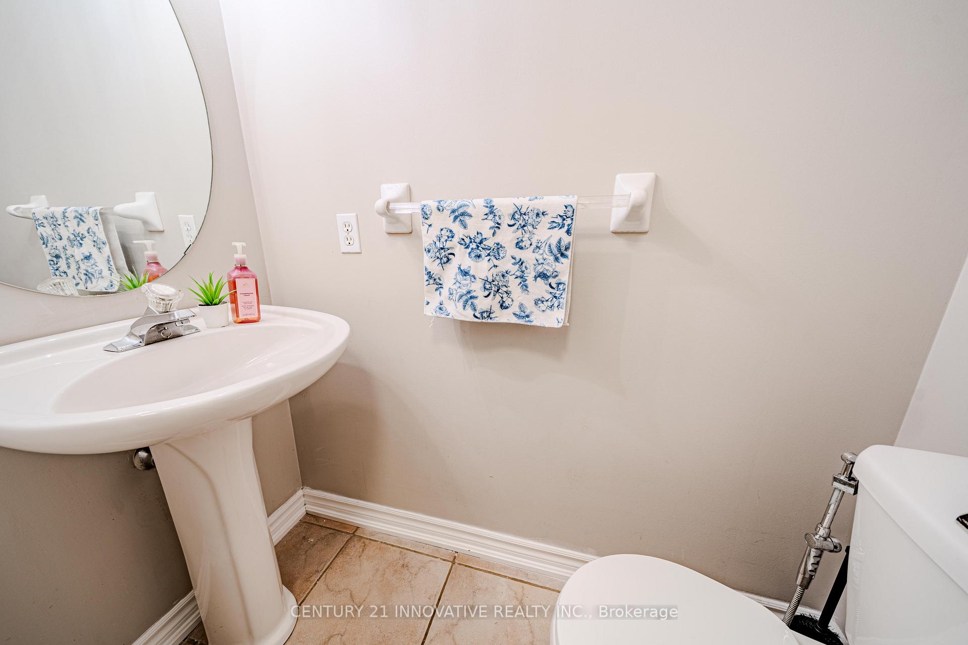 Photo 21 of 30 Castle Green Drive, Whitby, Rolling Acres — HOMEH