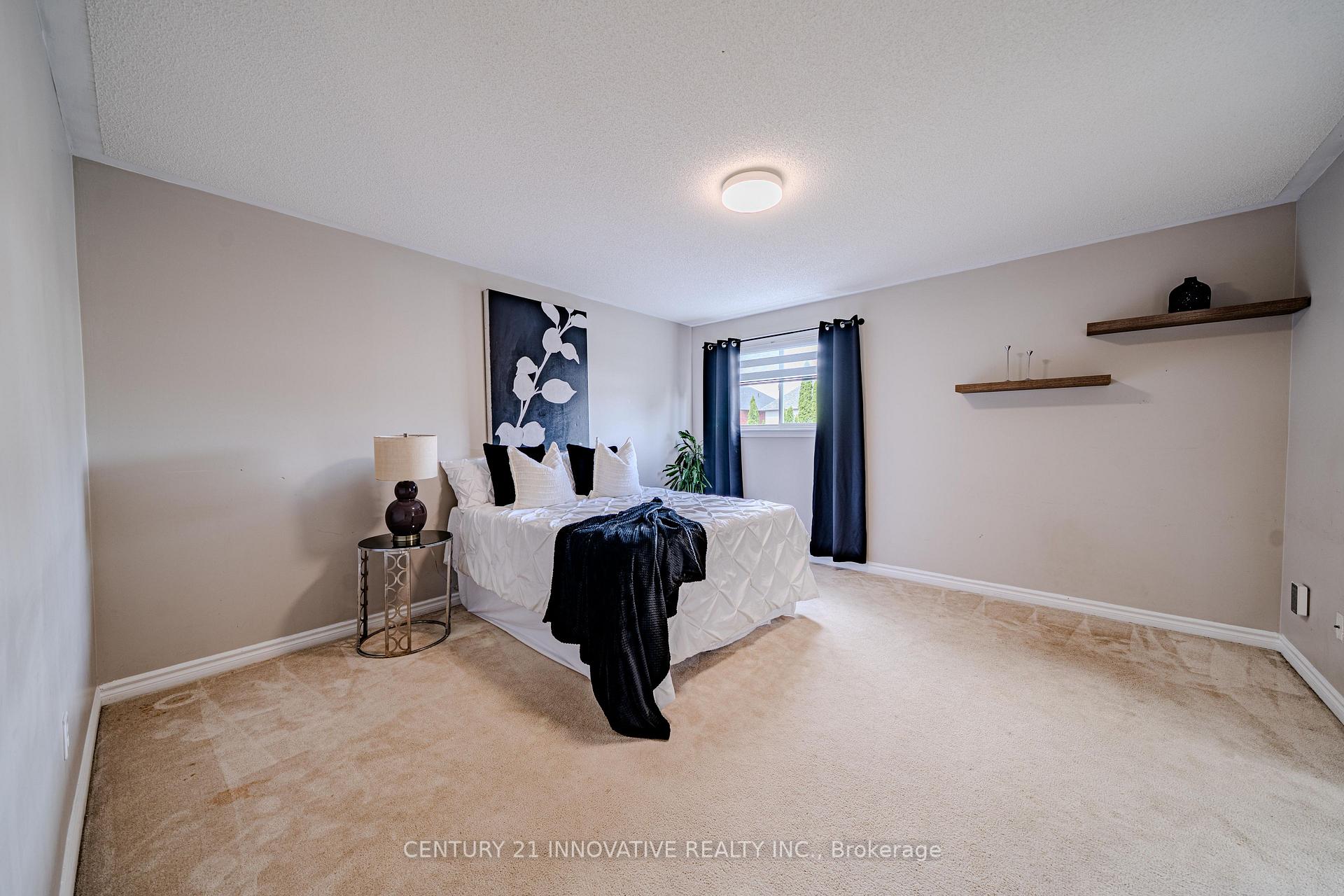 Photo 25 of 30 Castle Green Drive, Whitby, Rolling Acres — HOMEH
