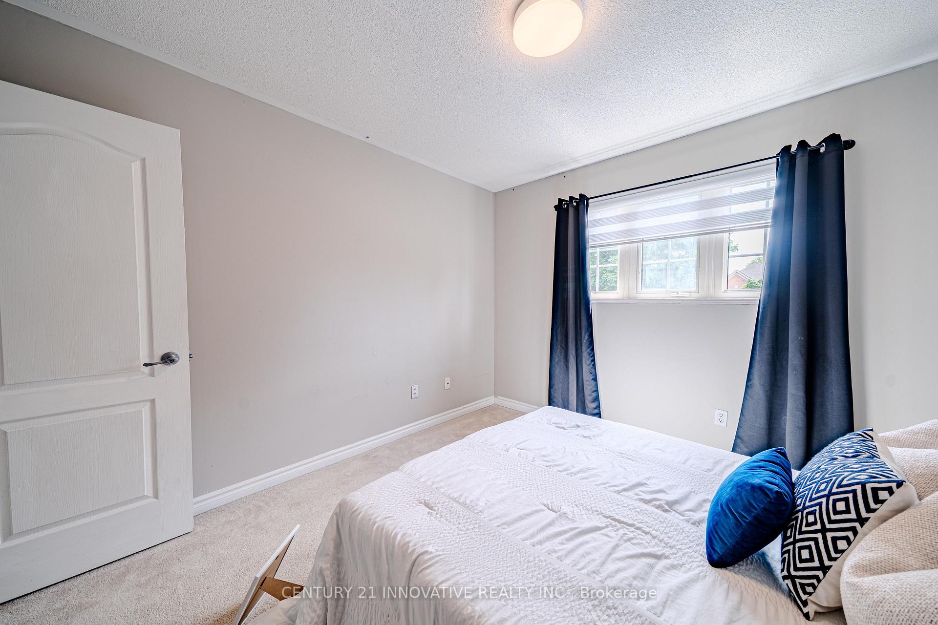 Photo 37 of 30 Castle Green Drive, Whitby, Rolling Acres — HOMEH