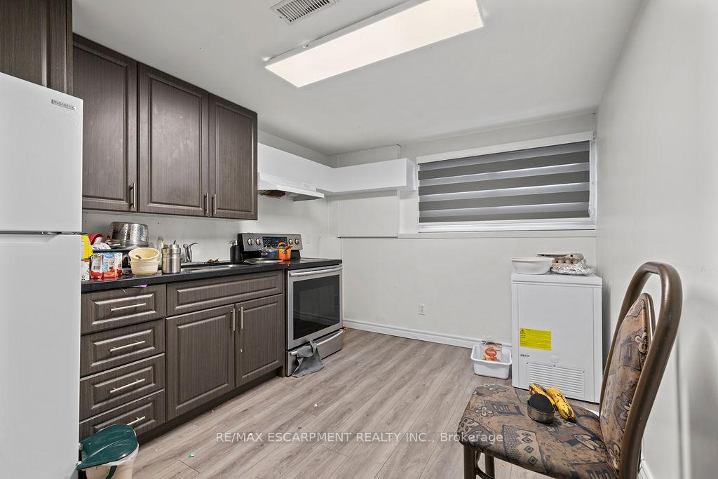 Photo 8 of 24 Tara Crescent, Thorold, Confederation Heights — HOMEH