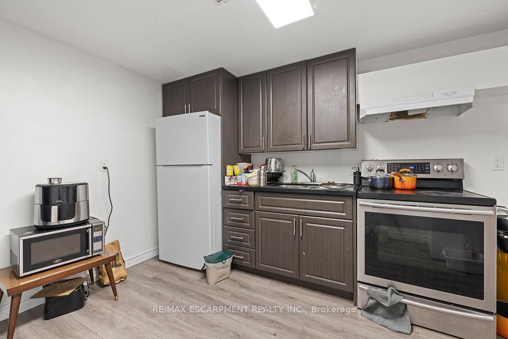 Photo 9 of 24 Tara Crescent, Thorold, Confederation Heights — HOMEH