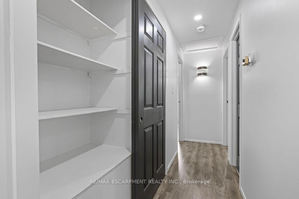 Photo 24 of 24 Tara Crescent, Thorold, Confederation Heights — HOMEH