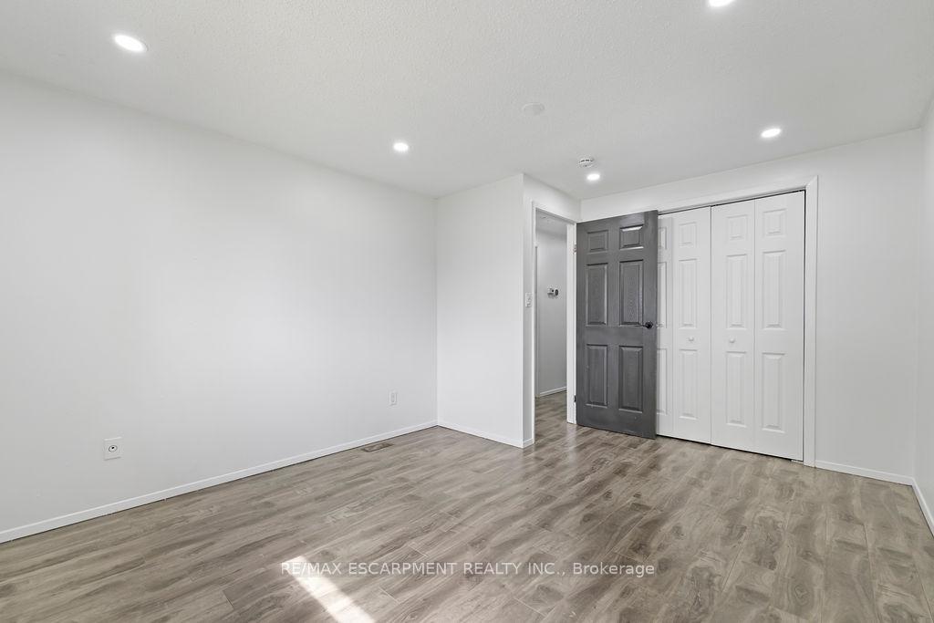 Photo 29 of 24 Tara Crescent, Thorold, Confederation Heights — HOMEH