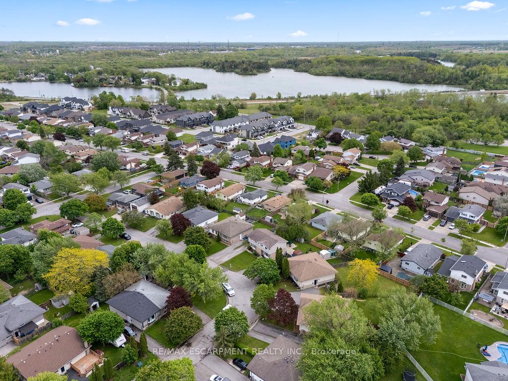 Photo 41 of 24 Tara Crescent, Thorold, Confederation Heights — HOMEH