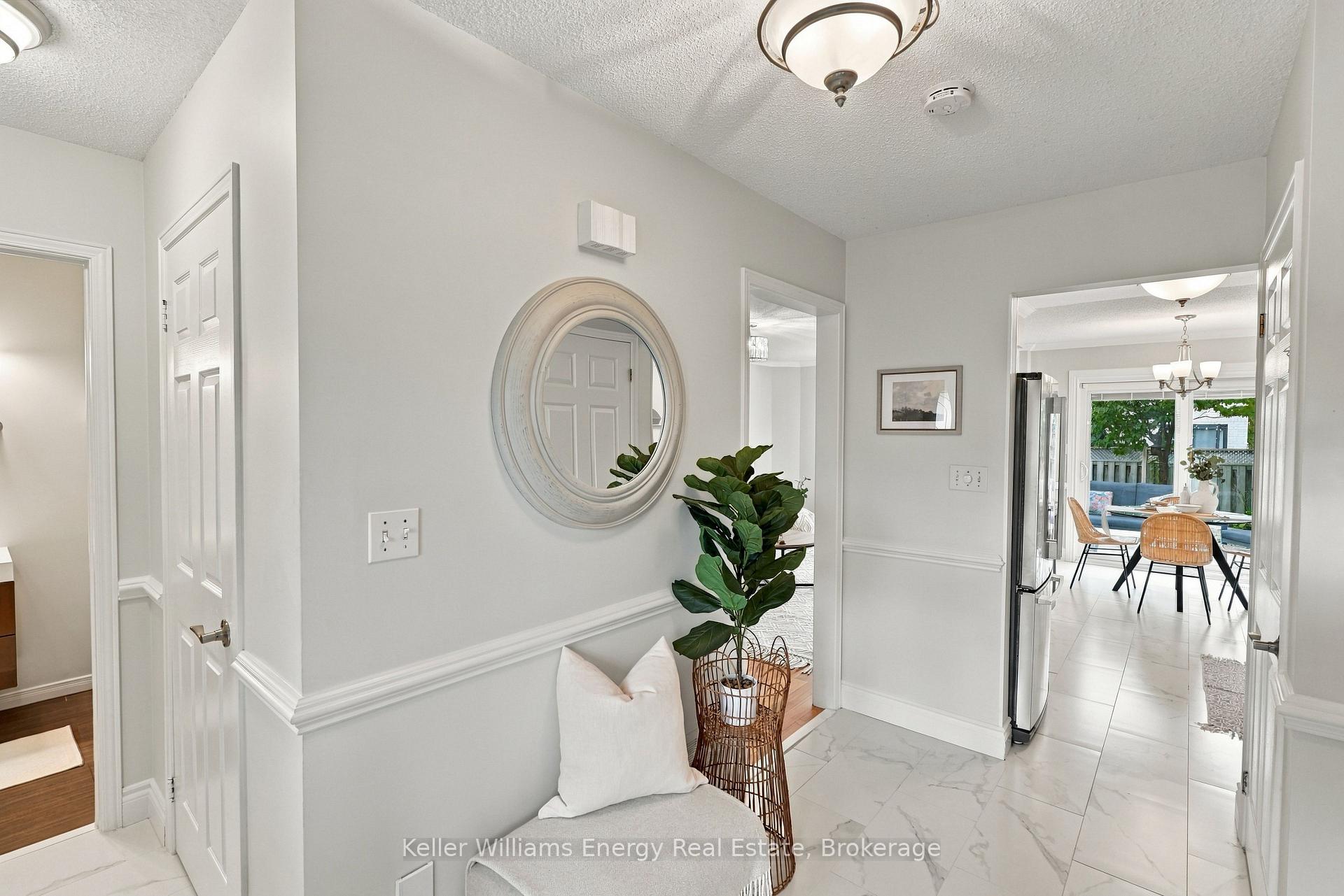 Photo 4 of 20 Caleche Avenue, Clarington, Courtice — HOMEH