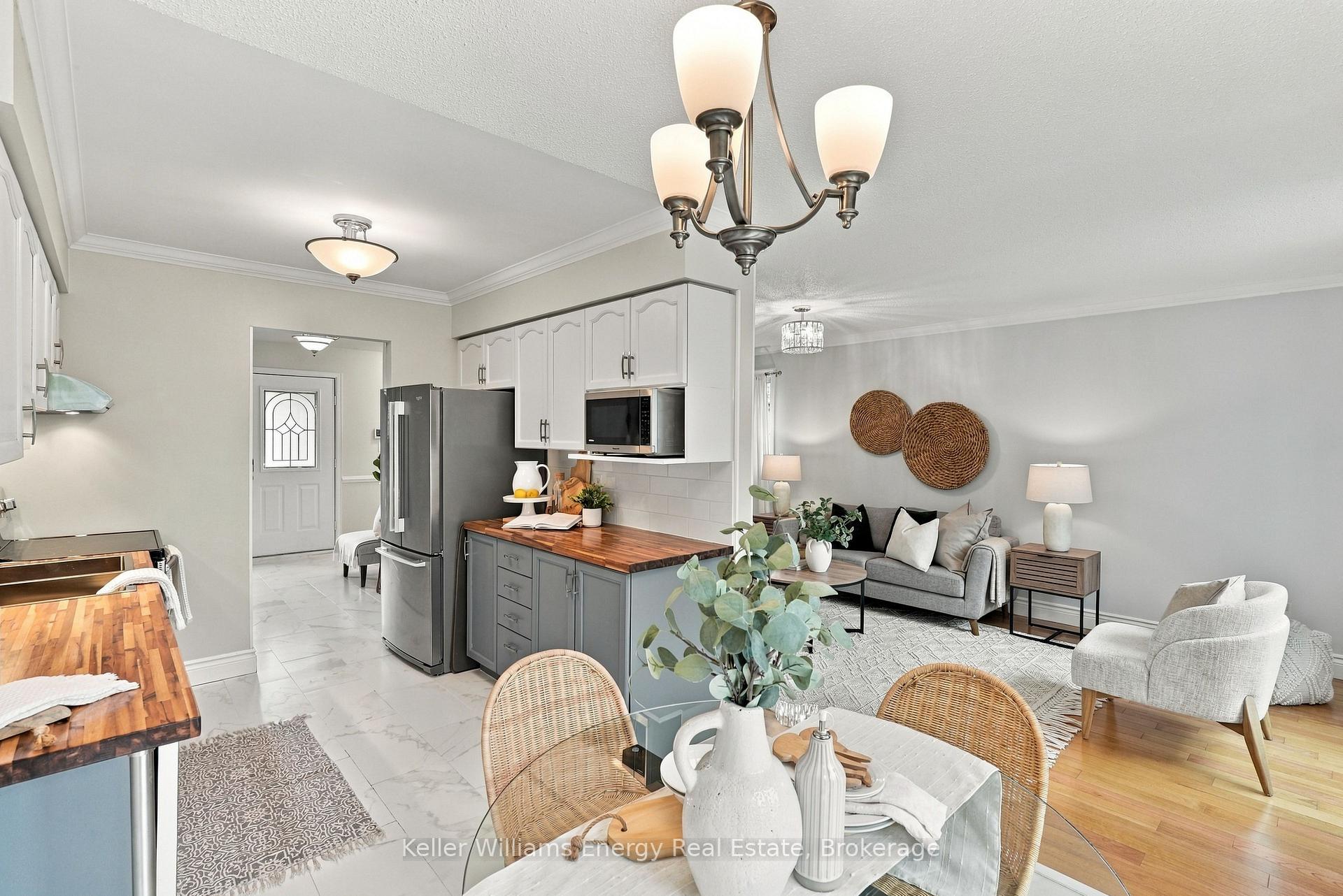 Photo 9 of 20 Caleche Avenue, Clarington, Courtice — HOMEH