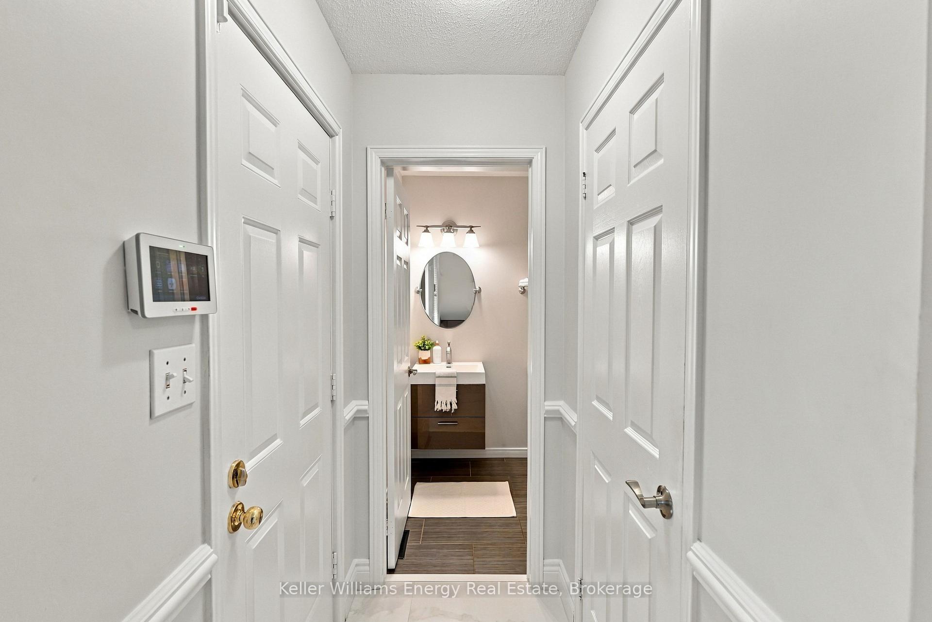 Photo 15 of 20 Caleche Avenue, Clarington, Courtice — HOMEH