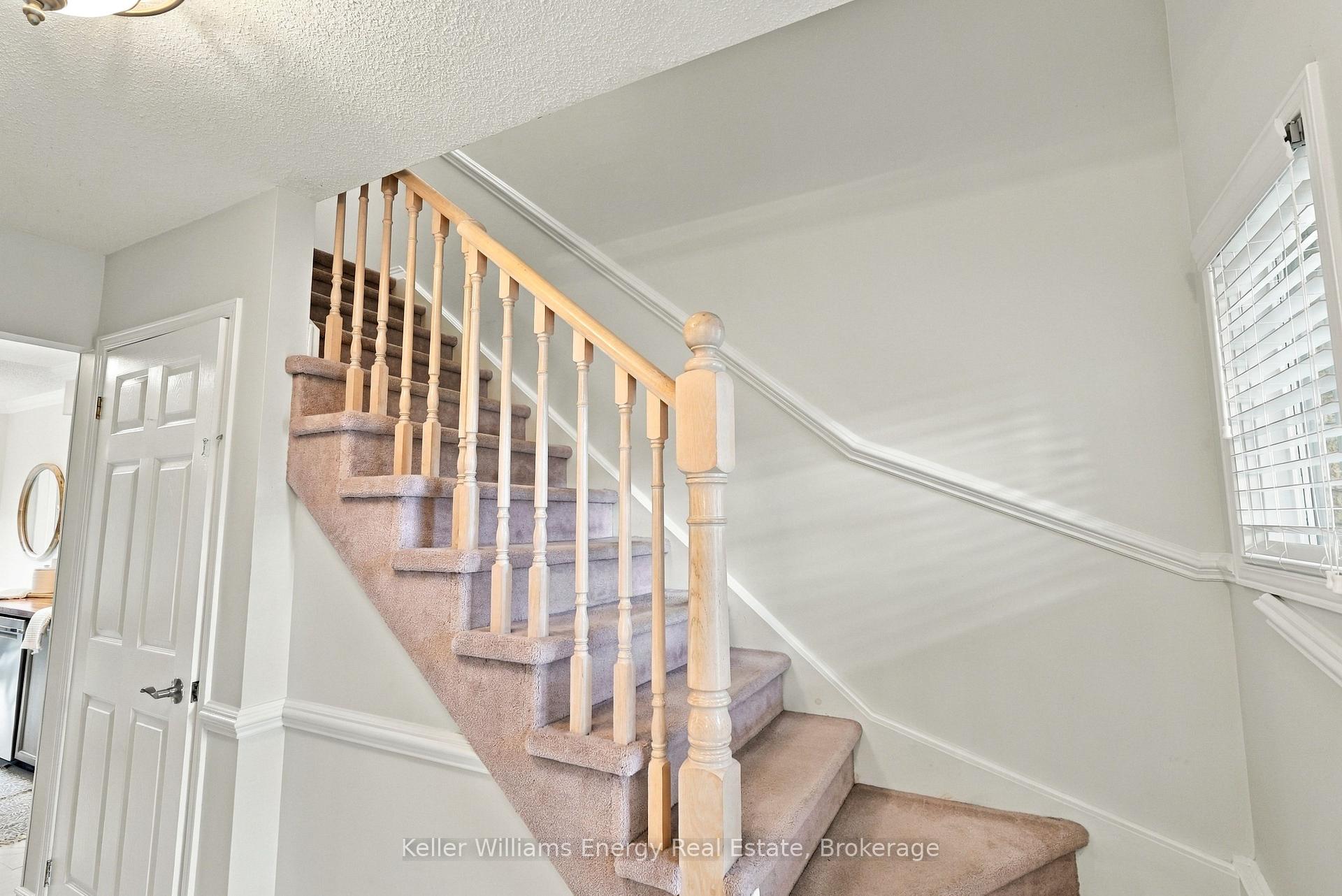 Photo 17 of 20 Caleche Avenue, Clarington, Courtice — HOMEH