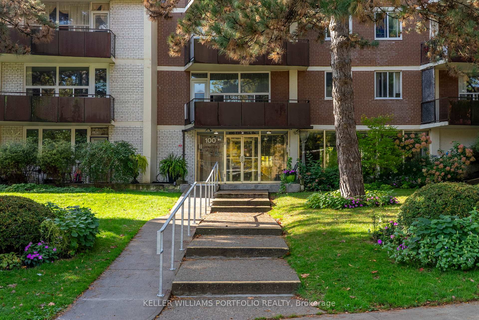 Photo 26 of Unit 108, 100 Coe Hill Drive, Toronto, High Park-Swansea — HOMEH