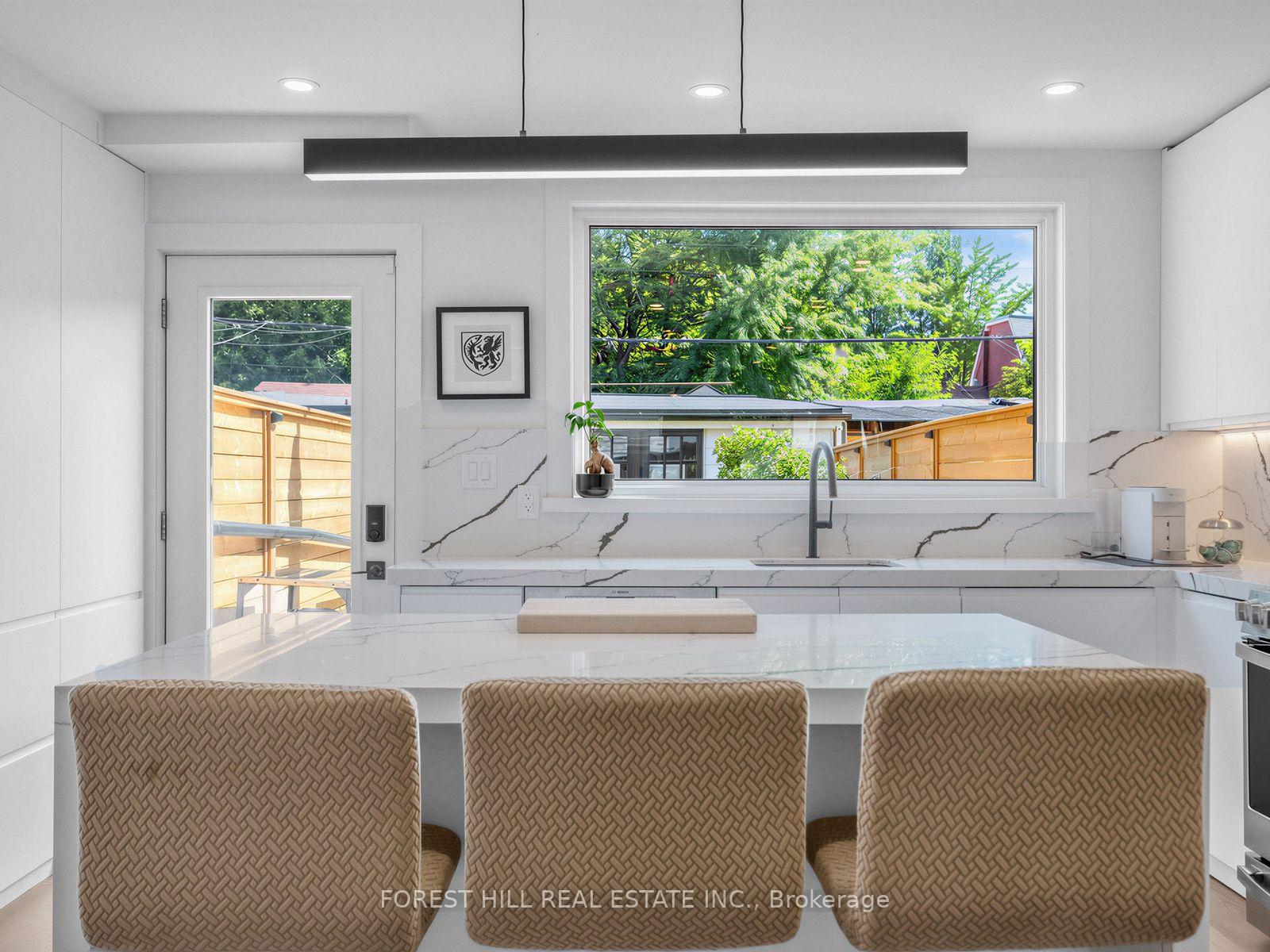Photo 10 of 87 Palmerston Avenue, Toronto, Trinity-Bellwoods — HOMEH