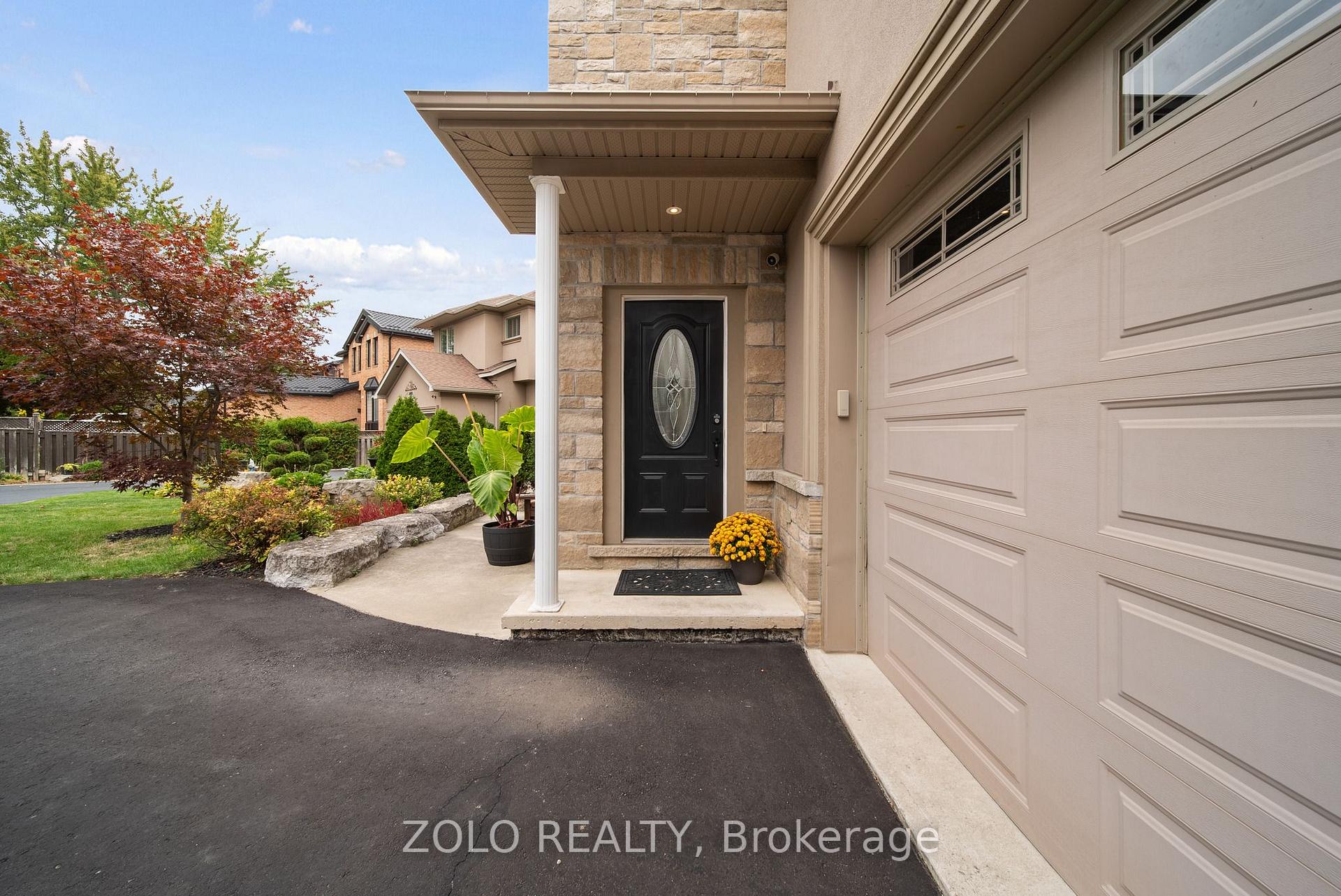 Photo 14 of 6911B Hickling Crescent, Mississauga, Meadowvale — HOMEH