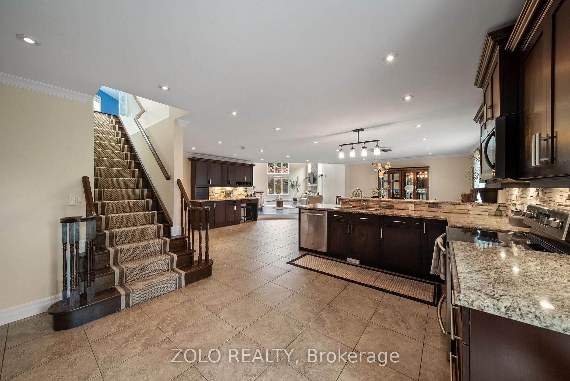 Photo 23 of 6911B Hickling Crescent, Mississauga, Meadowvale — HOMEH