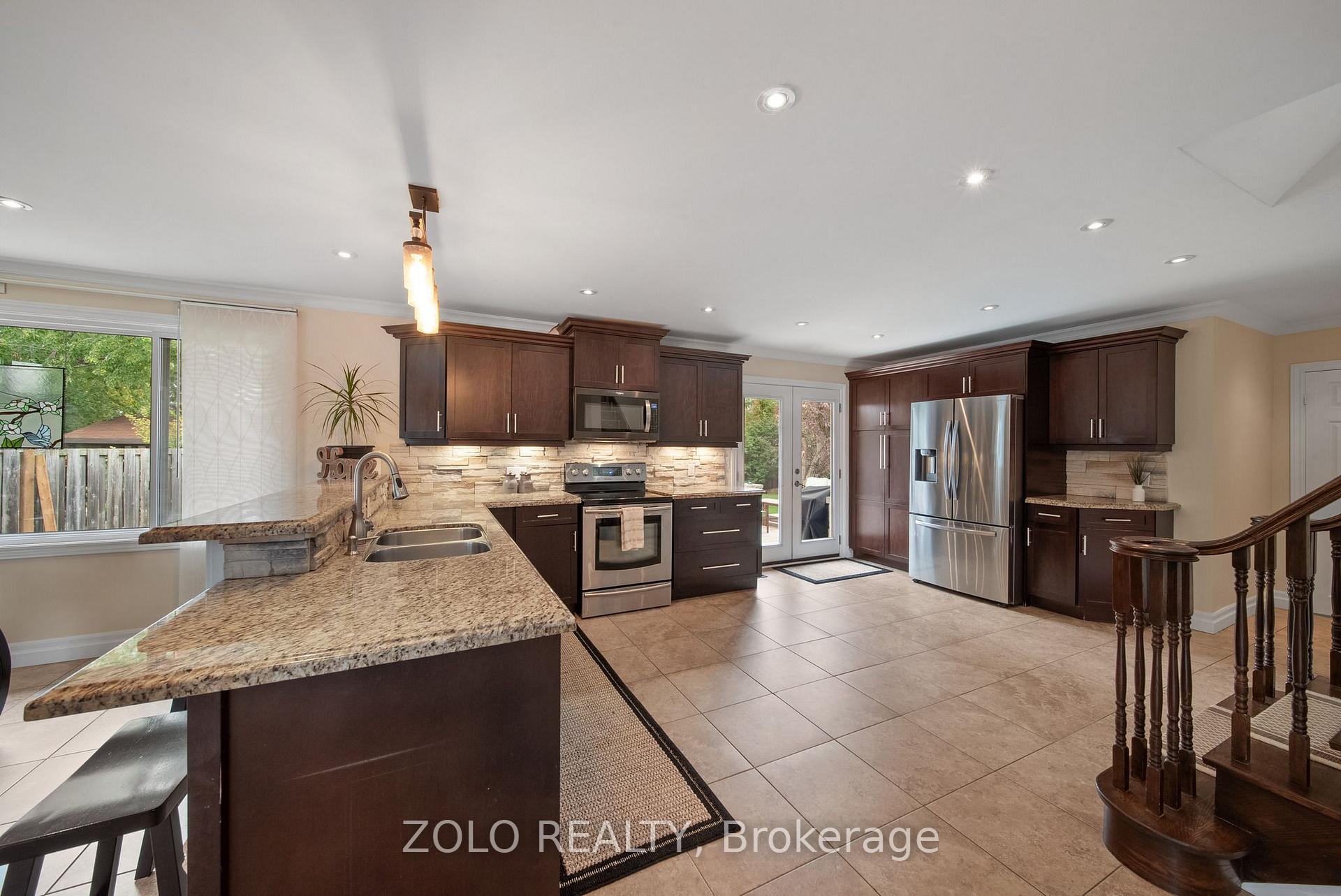 Photo 26 of 6911B Hickling Crescent, Mississauga, Meadowvale — HOMEH