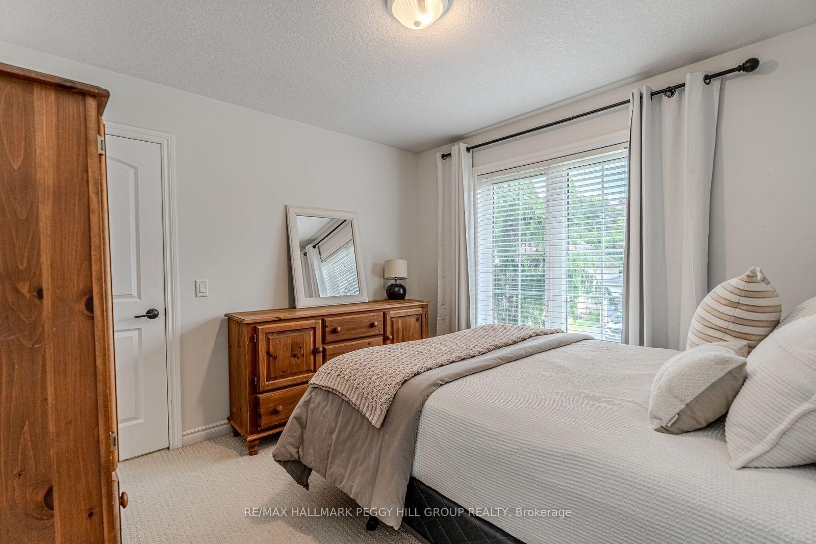 Photo 11 of 11 Oakmont Avenue, Oro-Medonte, Horseshoe Valley — HOMEH