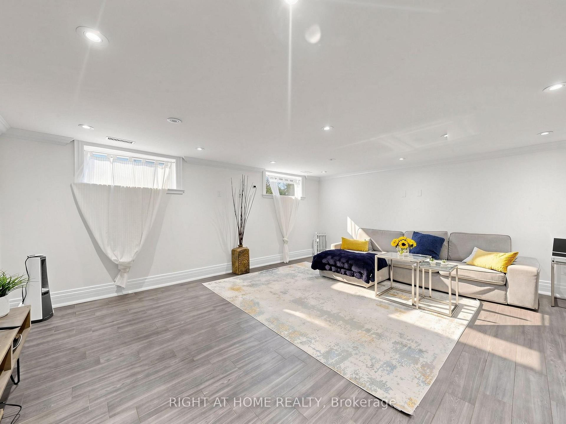 Photo 22 of 497 Northcliffe Boulevard, Toronto, Oakwood Village — HOMEH
