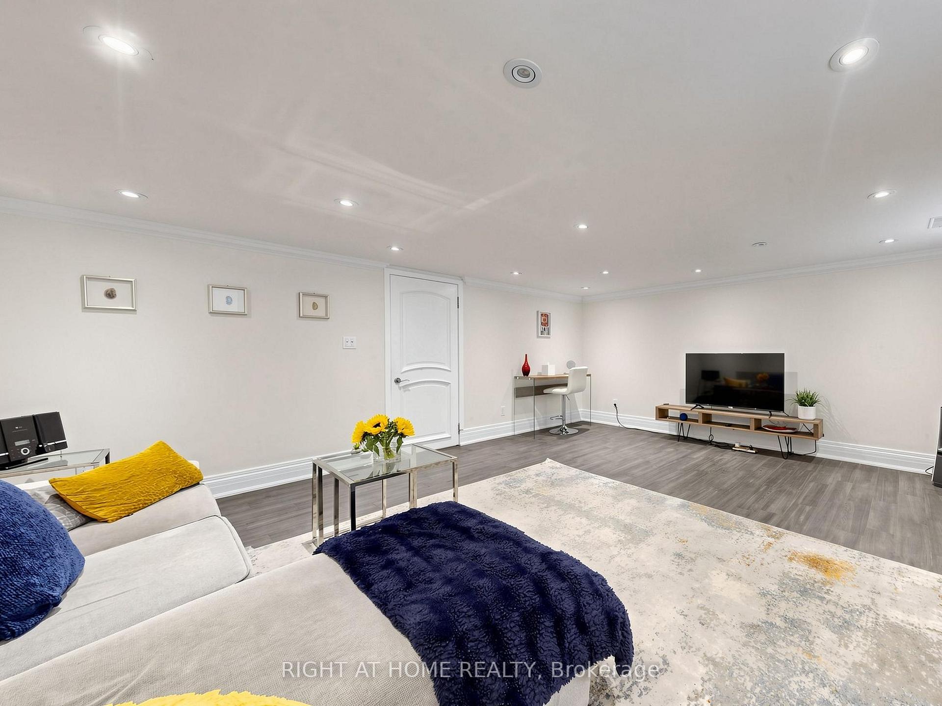 Photo 23 of 497 Northcliffe Boulevard, Toronto, Oakwood Village — HOMEH