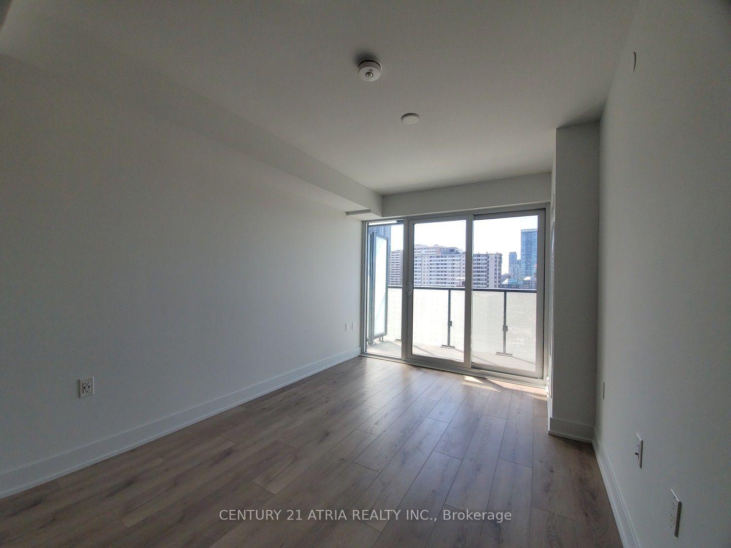 Photo 4 of Unit 1511, 575 Bloor Street E, Toronto, North St. James Town — HOMEH