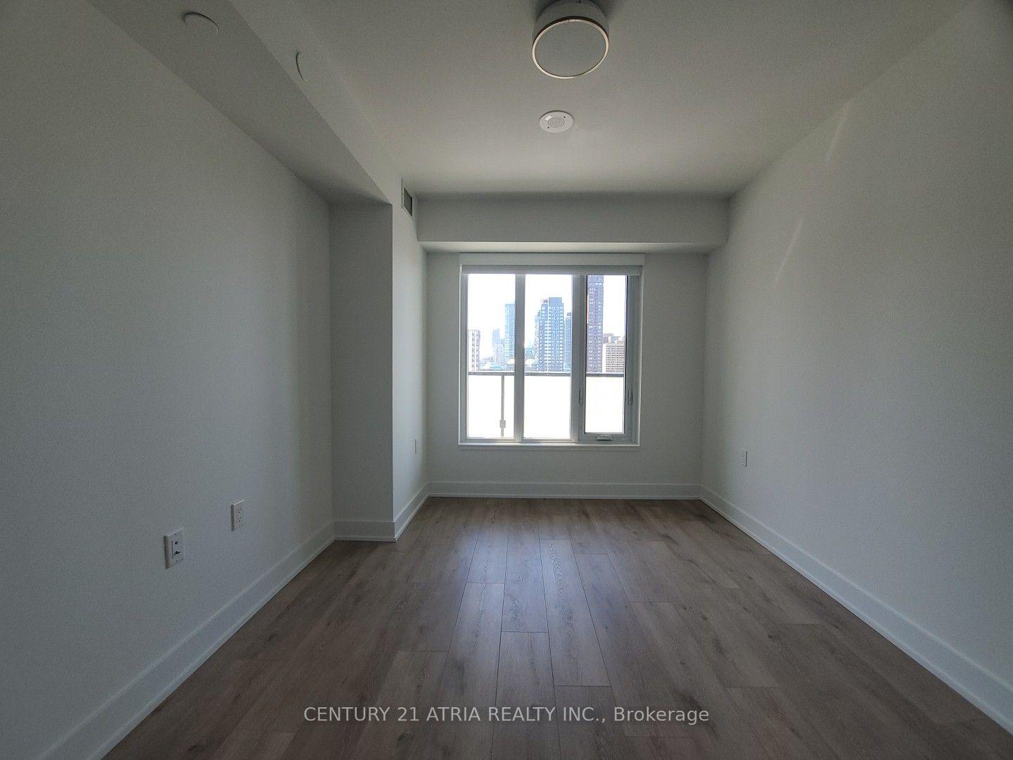 Photo 5 of Unit 1511, 575 Bloor Street E, Toronto, North St. James Town — HOMEH