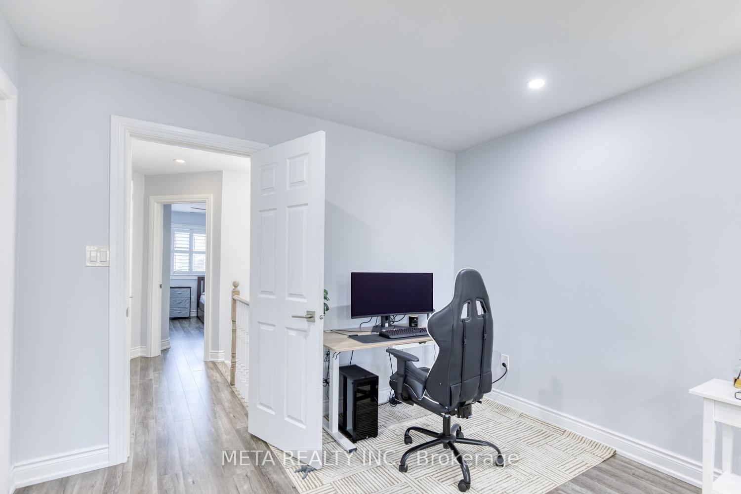Photo 16 of 131 Saddletree Trail, Brampton, Brampton West — HOMEH