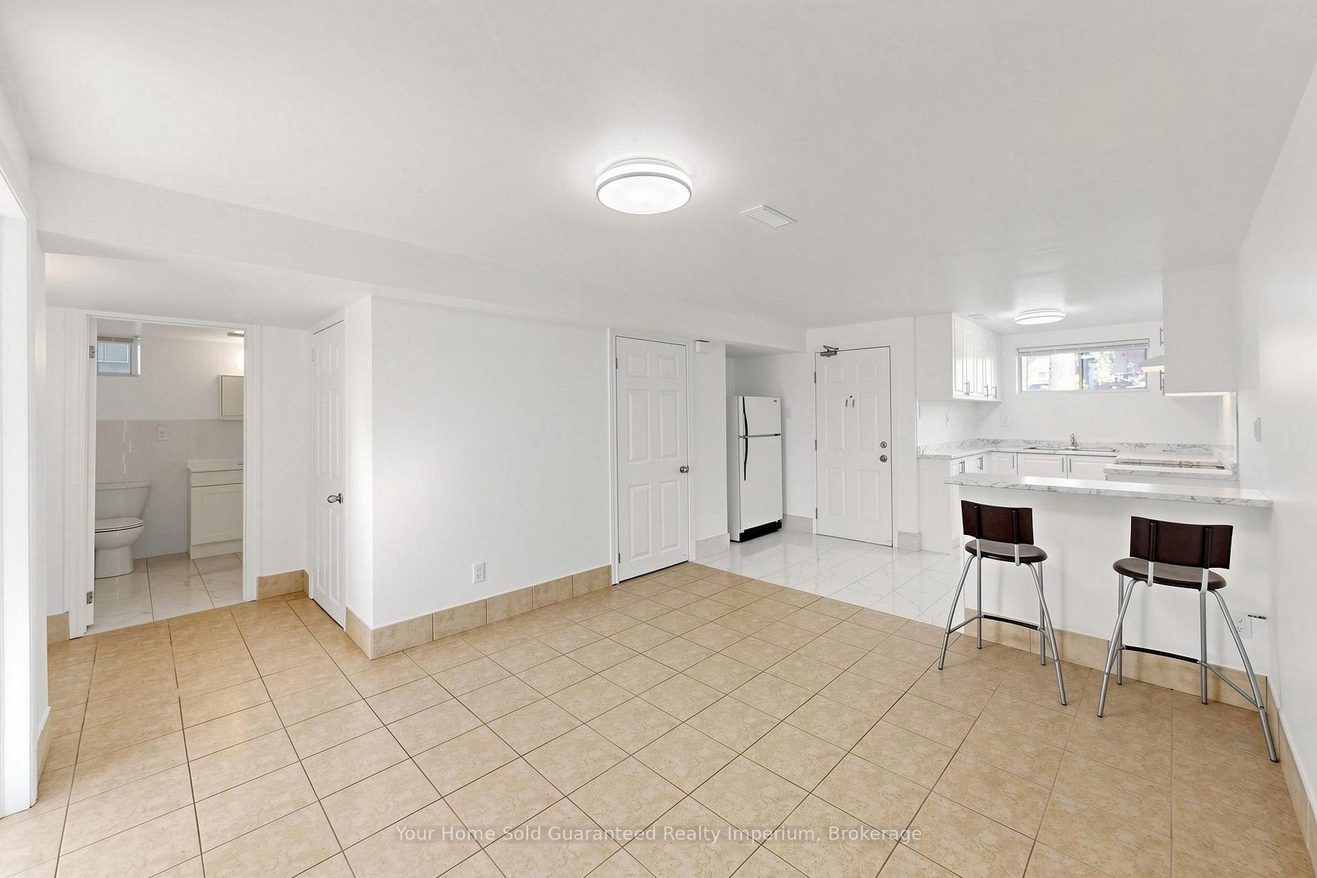 Photo 8 of 129 Melrose Street, Etobicoke, Mimico — HOMEH